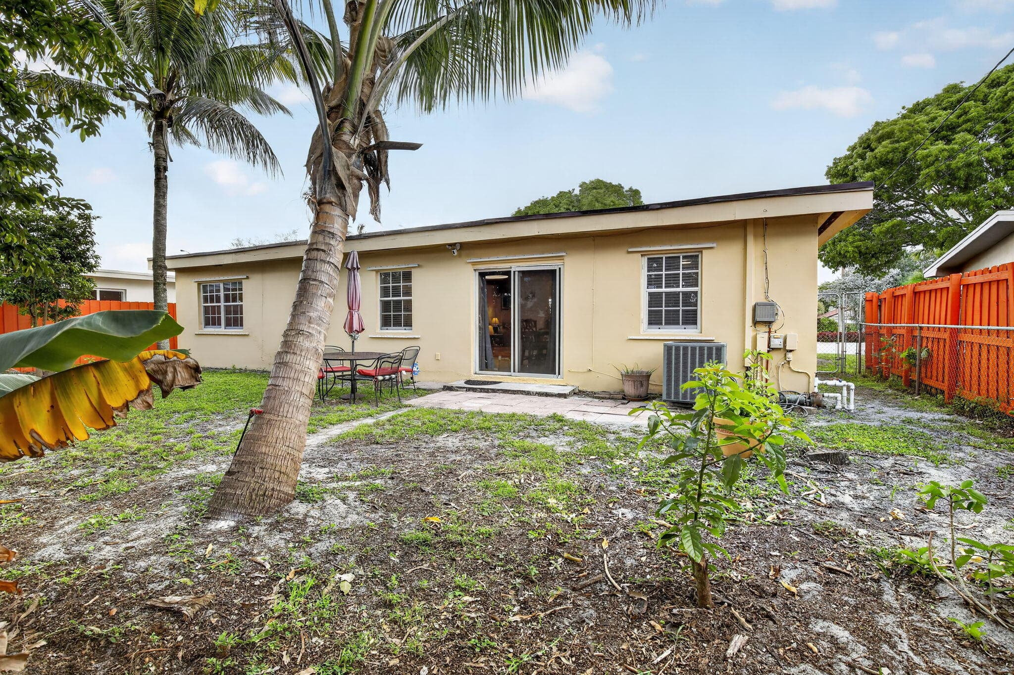 1411 NW 89th Avenue, Pembroke Pines, FL 33024 34