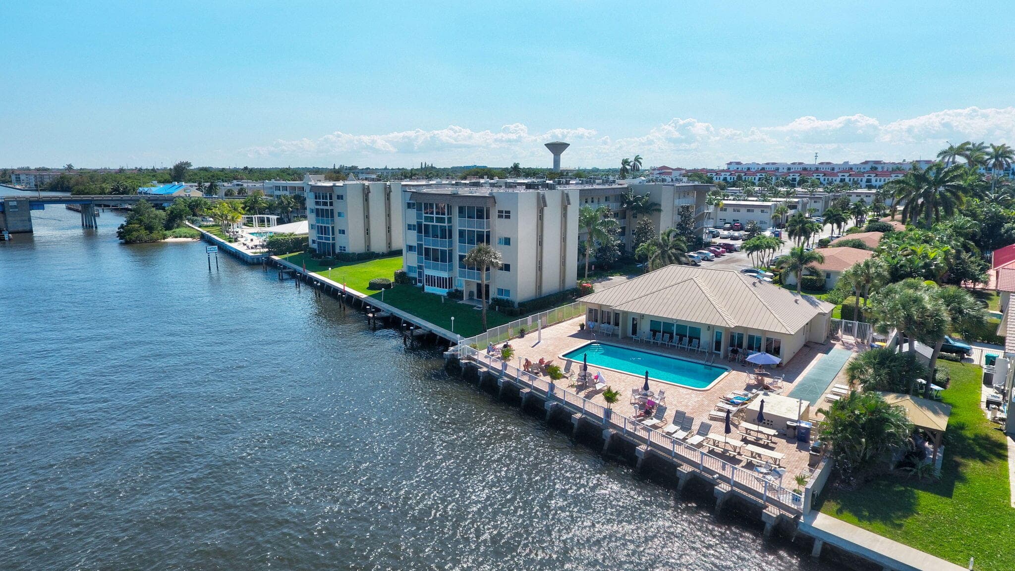 600 Snug Harbor Drive A16, Boynton Beach, FL 33435 23