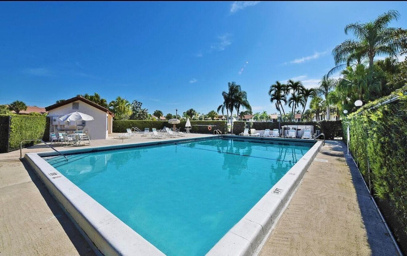 22088 Palms Way 204, Boca Raton, FL 33433 25