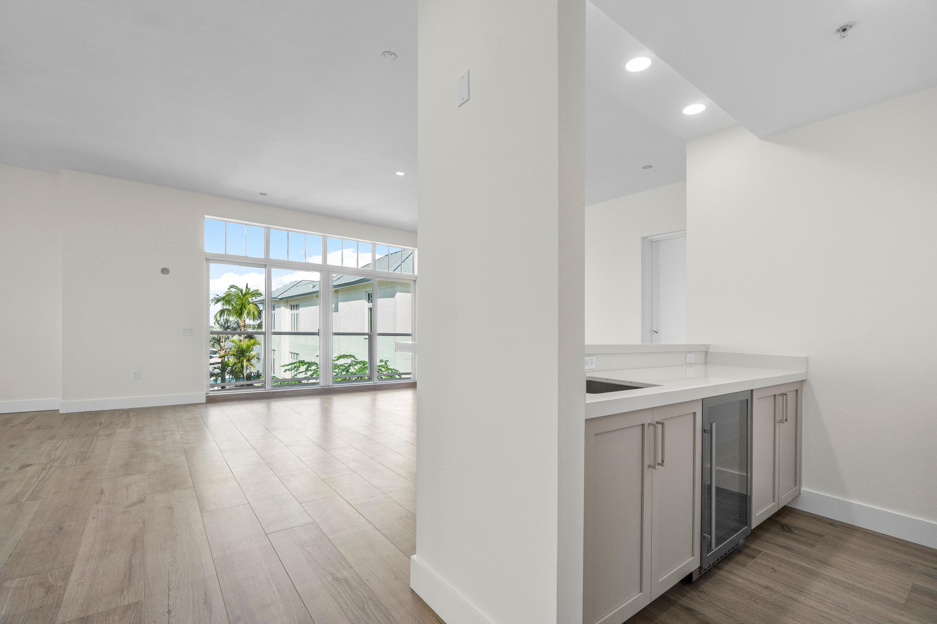184 Lake Drive 5302, Palm Beach Shores, FL 33404 11