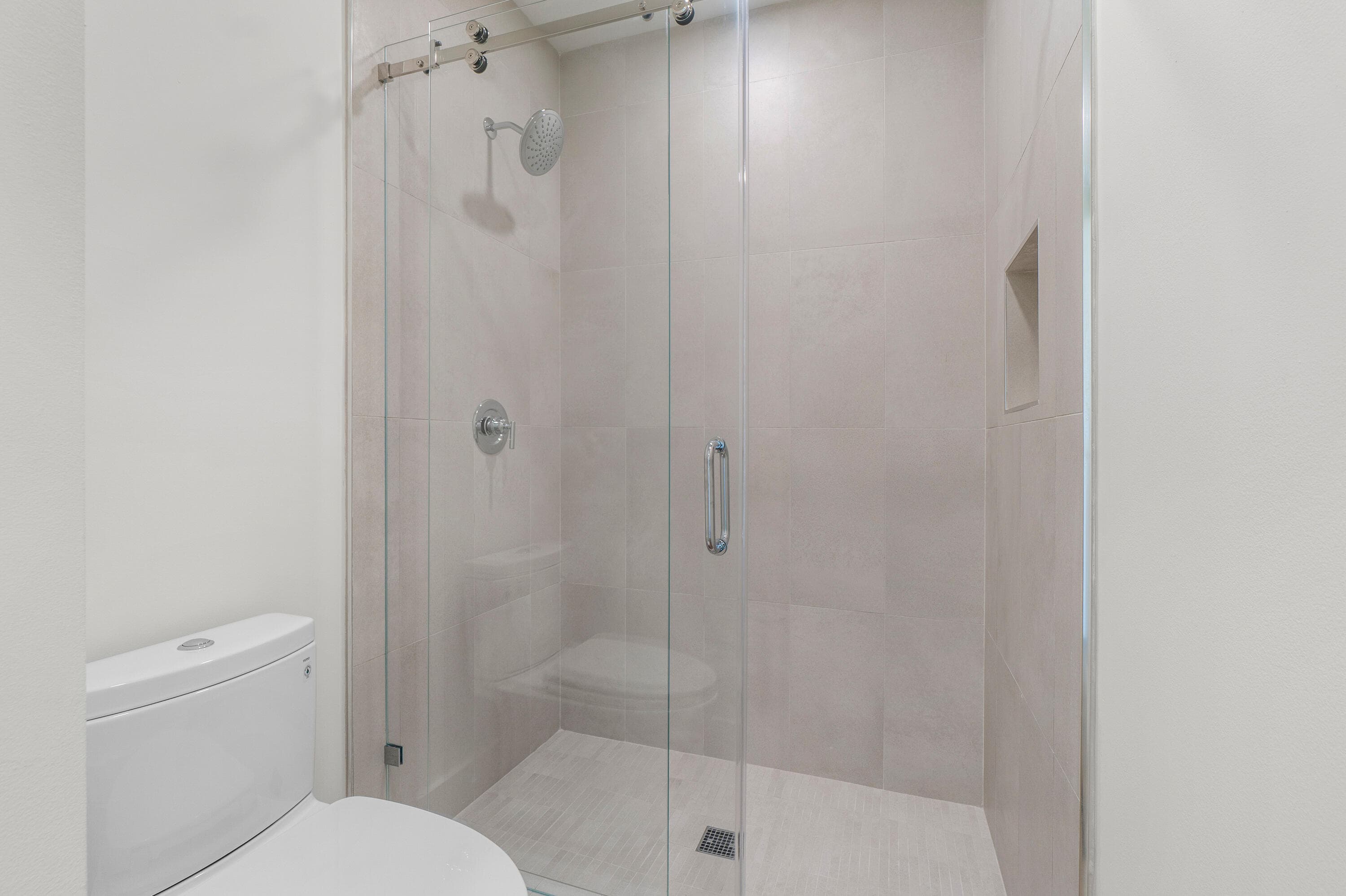 184 Lake Drive 5302, Palm Beach Shores, FL 33404 35