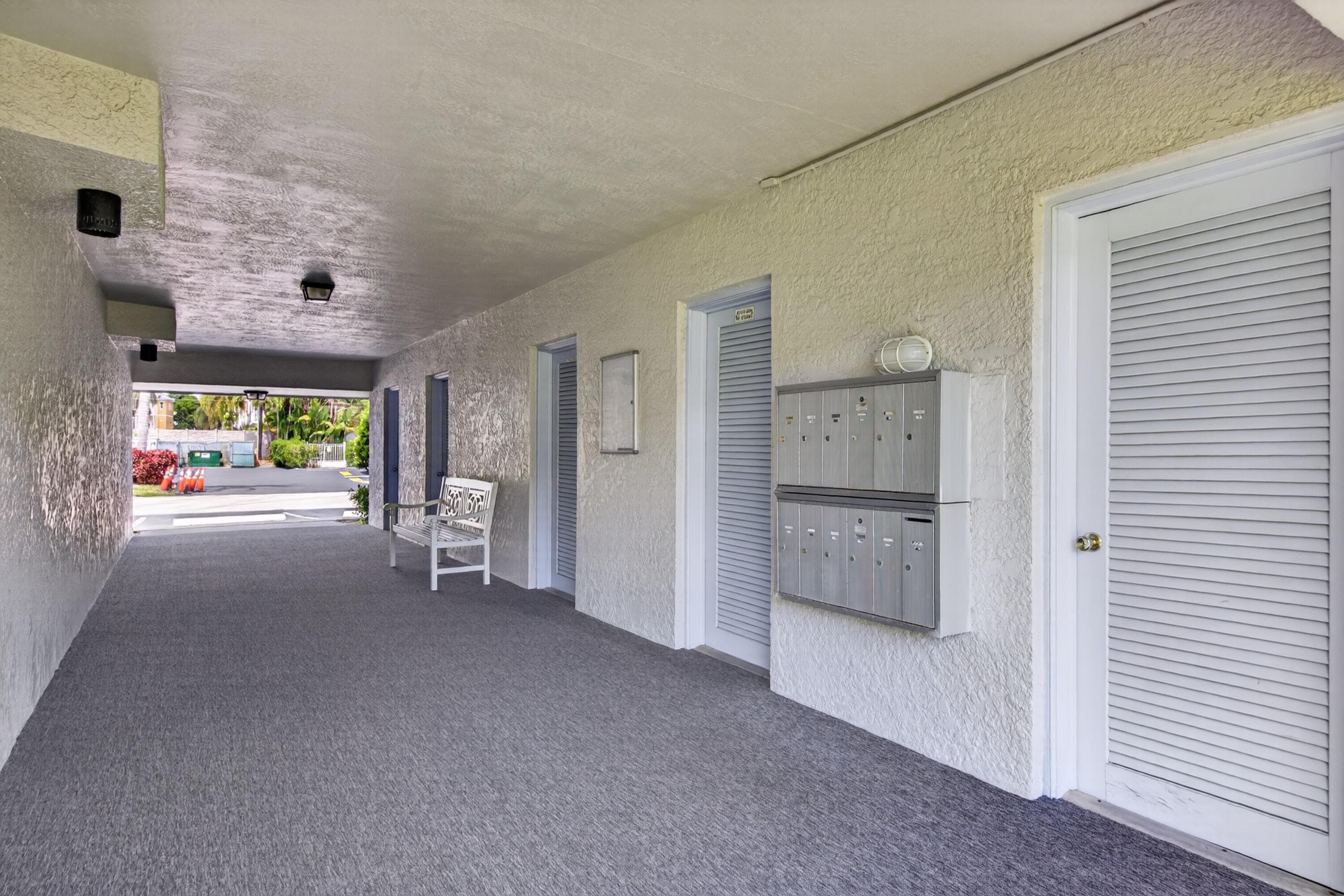 2110 NE 42nd Street 4b, Lighthouse Point, FL 33064 12