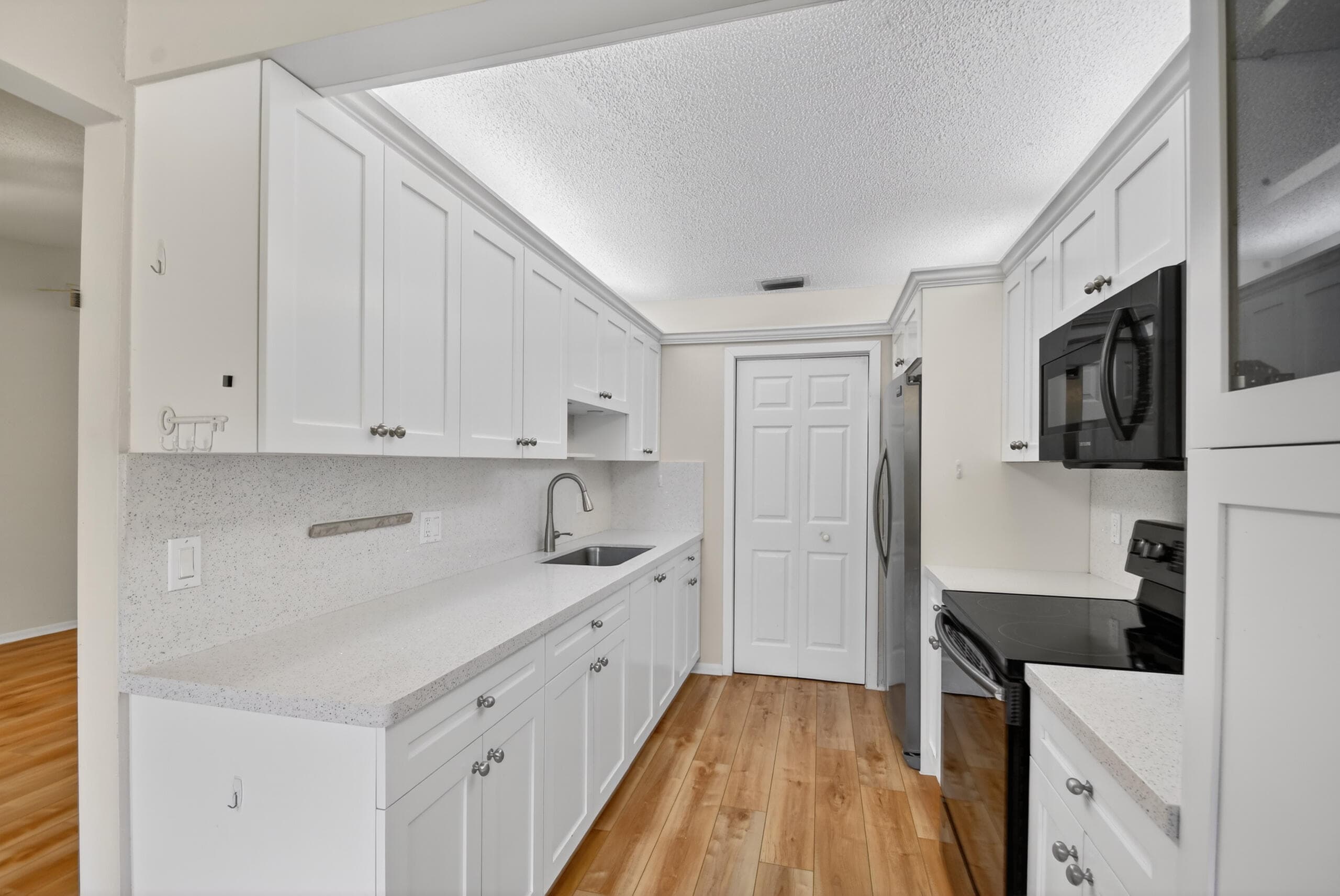 6105 Fairfield Circle, Greenacres, FL 33463 18