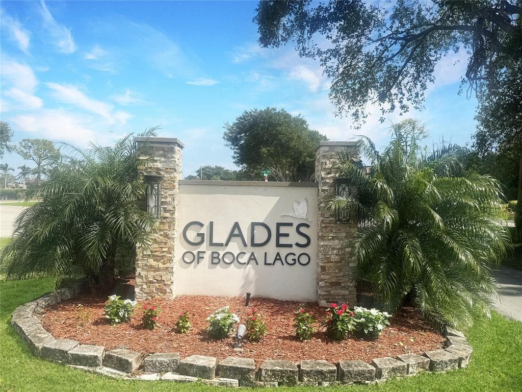 21839 Arriba Real 10g, Boca Raton, FL 33433 32