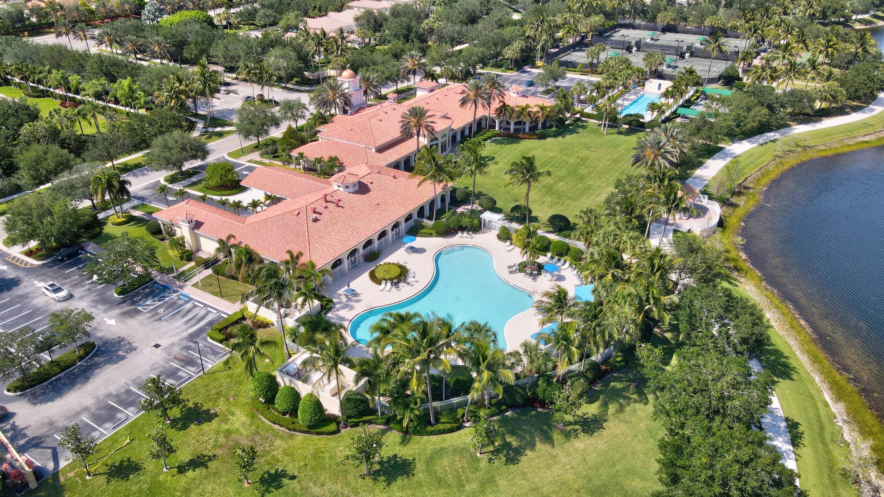 8262 Dominica Place, Wellington, FL 33414 32
