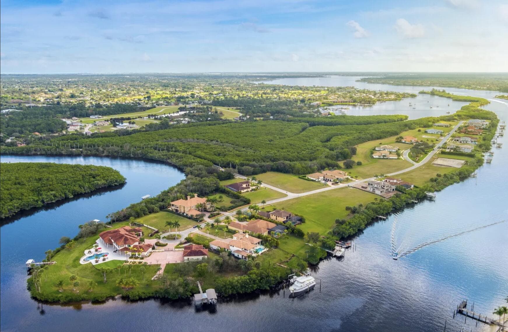 221 SE Fiore Bello, Port St. Lucie, FL 34952 13