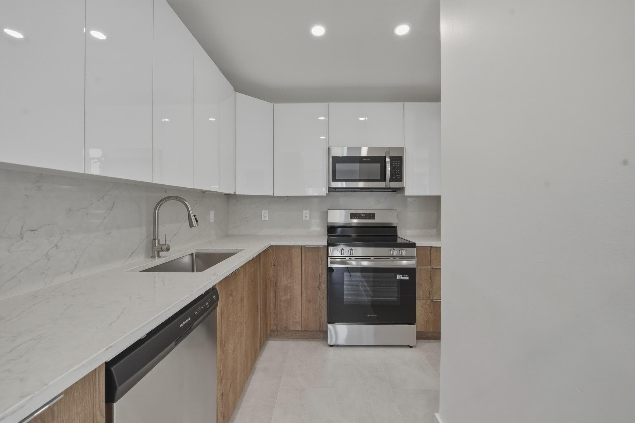 700 Pine Drive 105, Pompano Beach, FL 33060 7