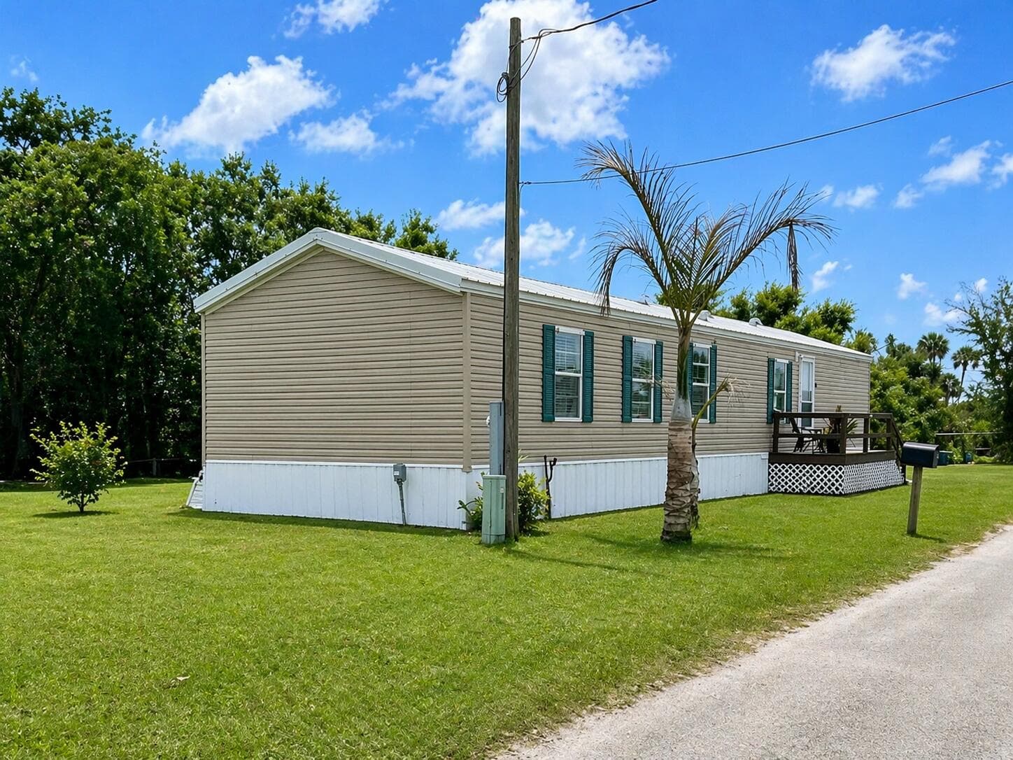 1905 SE 8th Avenue, Okeechobee, FL 34974 2