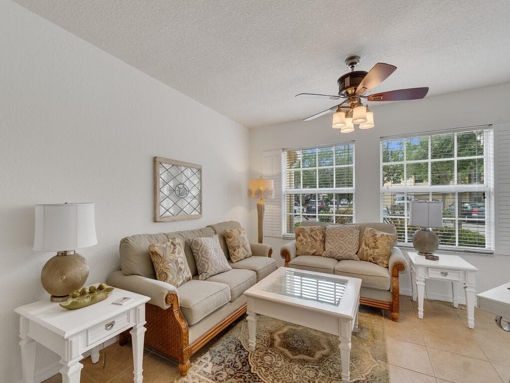 158 SW Peacock Boulevard 30105, Port St. Lucie, FL 34986 2