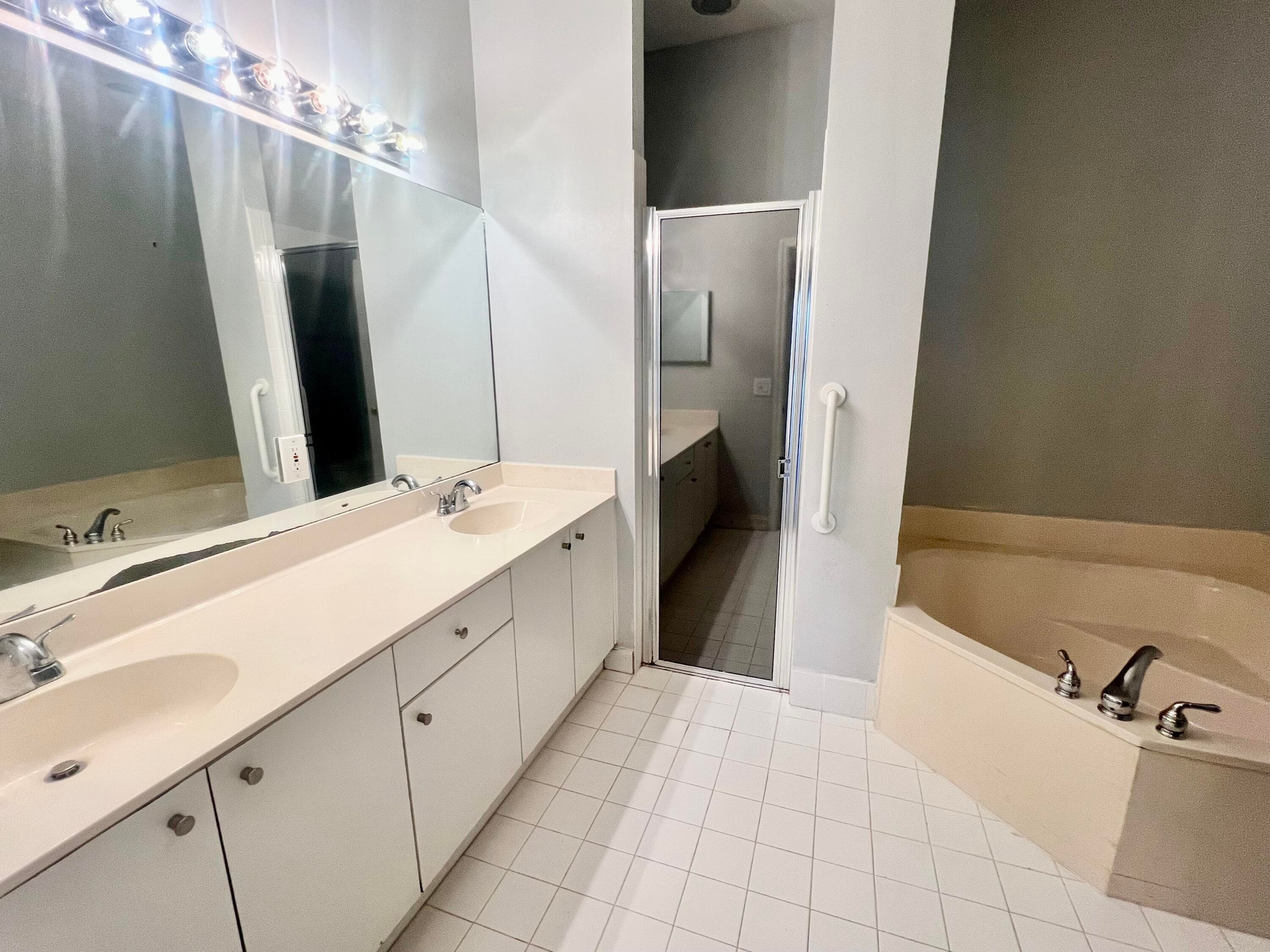 7801 S Aragon Boulevard 4, Sunrise, FL 33322 10