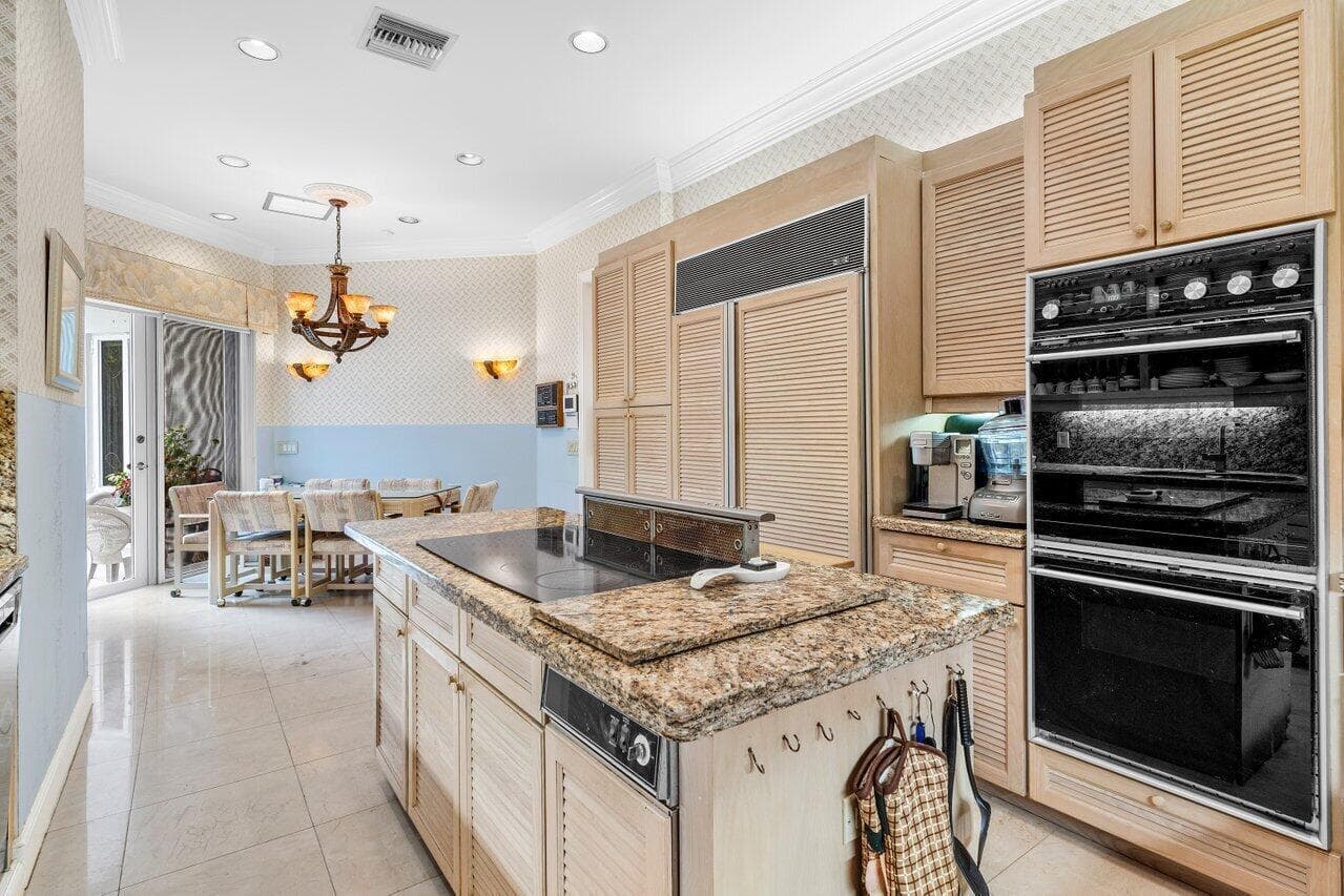 2540 Fairway Island Drive, Wellington, FL 33414 15