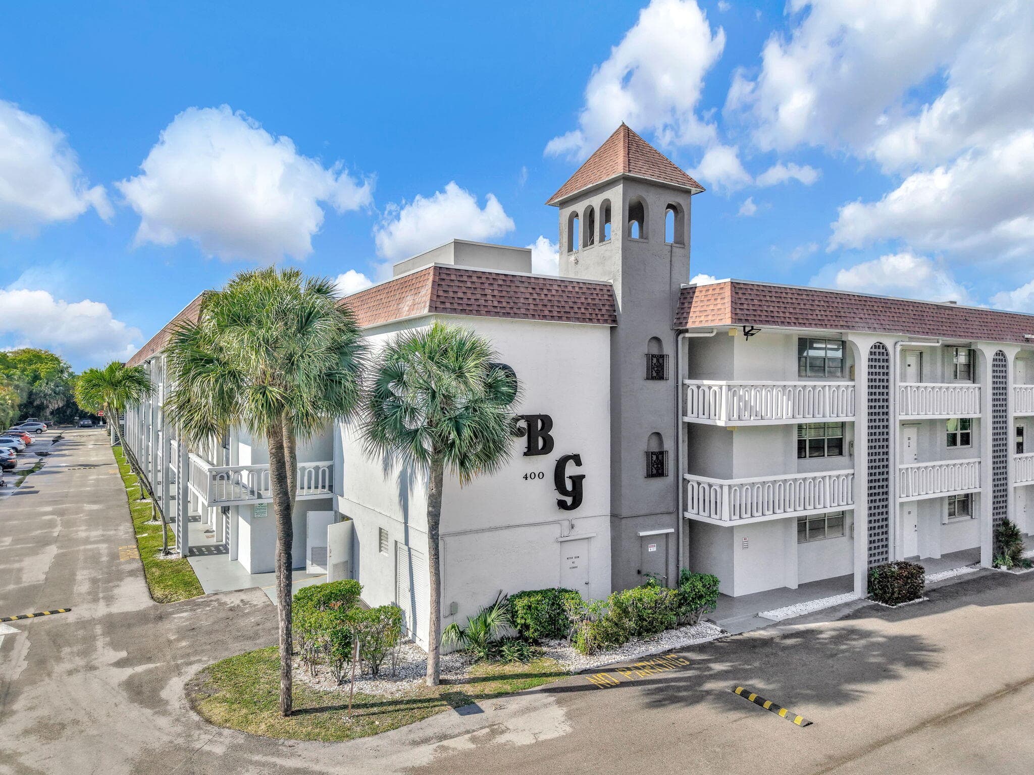 400 SE 10th Street 303, Deerfield Beach, FL 33441 2
