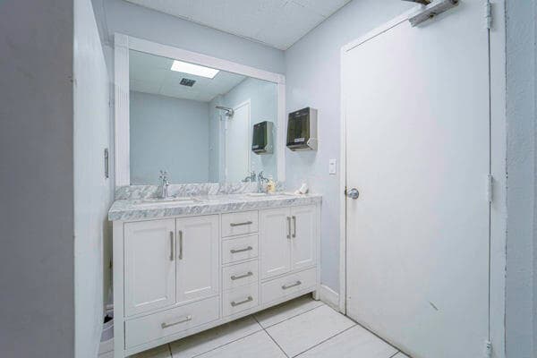 4524 Gun Club Road A-203, West Palm Beach, FL 33415 2