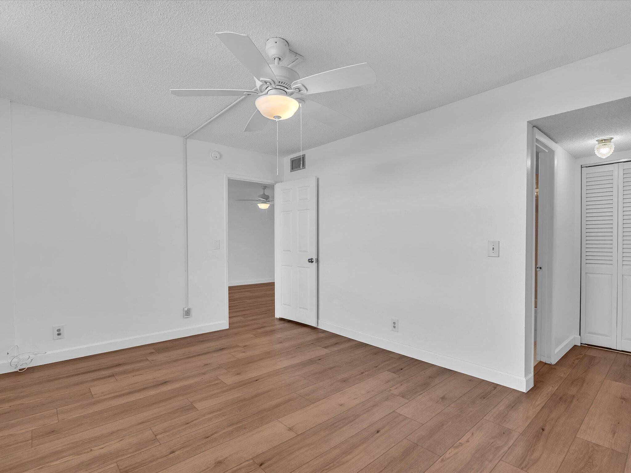 9470 Poinciana Place 303, Davie, FL 33324 38