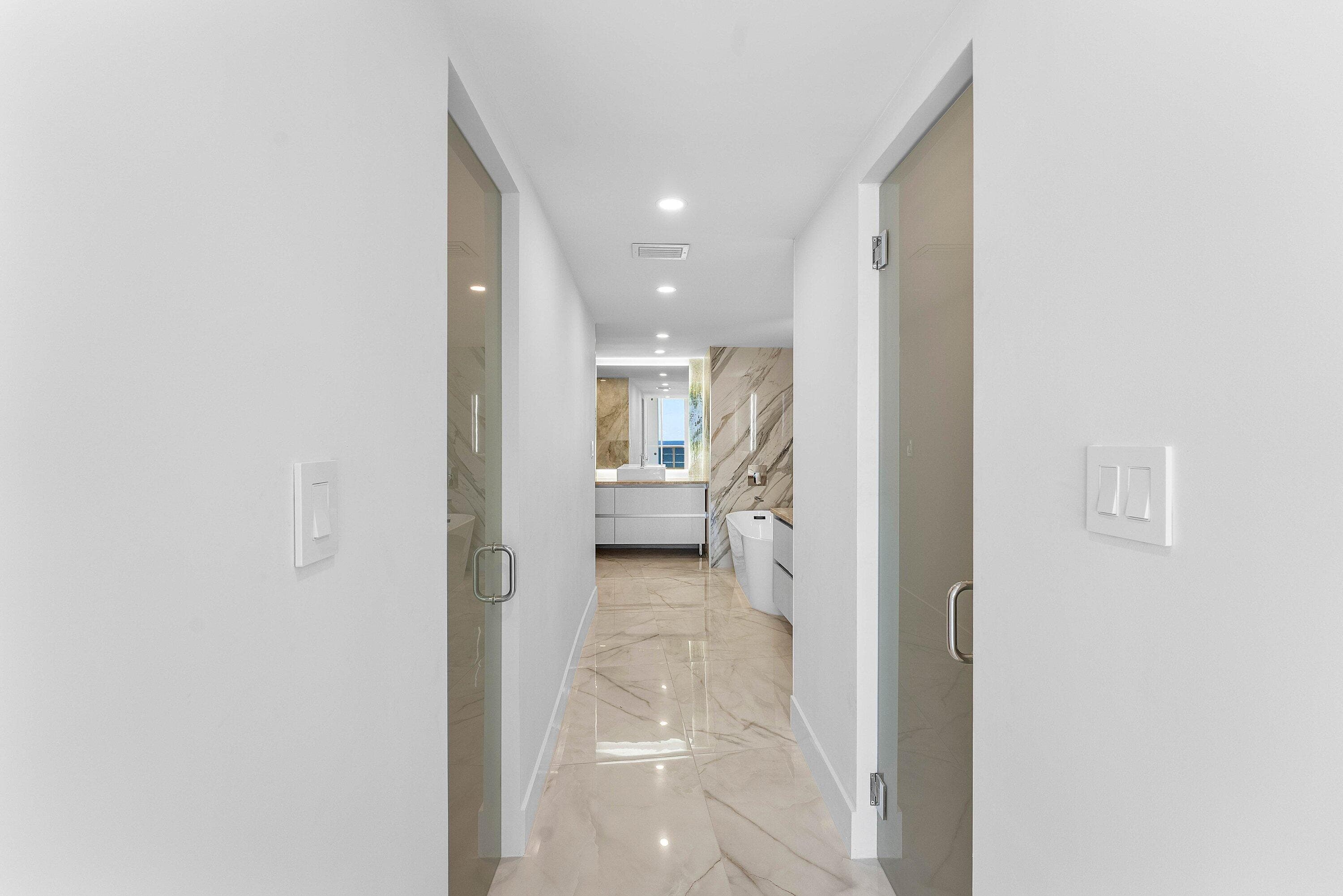700 S Ocean Boulevard 504, Boca Raton, FL 33432 32