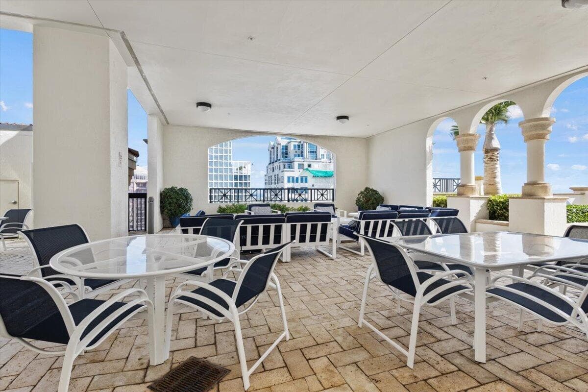 801 S Olive Avenue 105, West Palm Beach, FL 33401 35