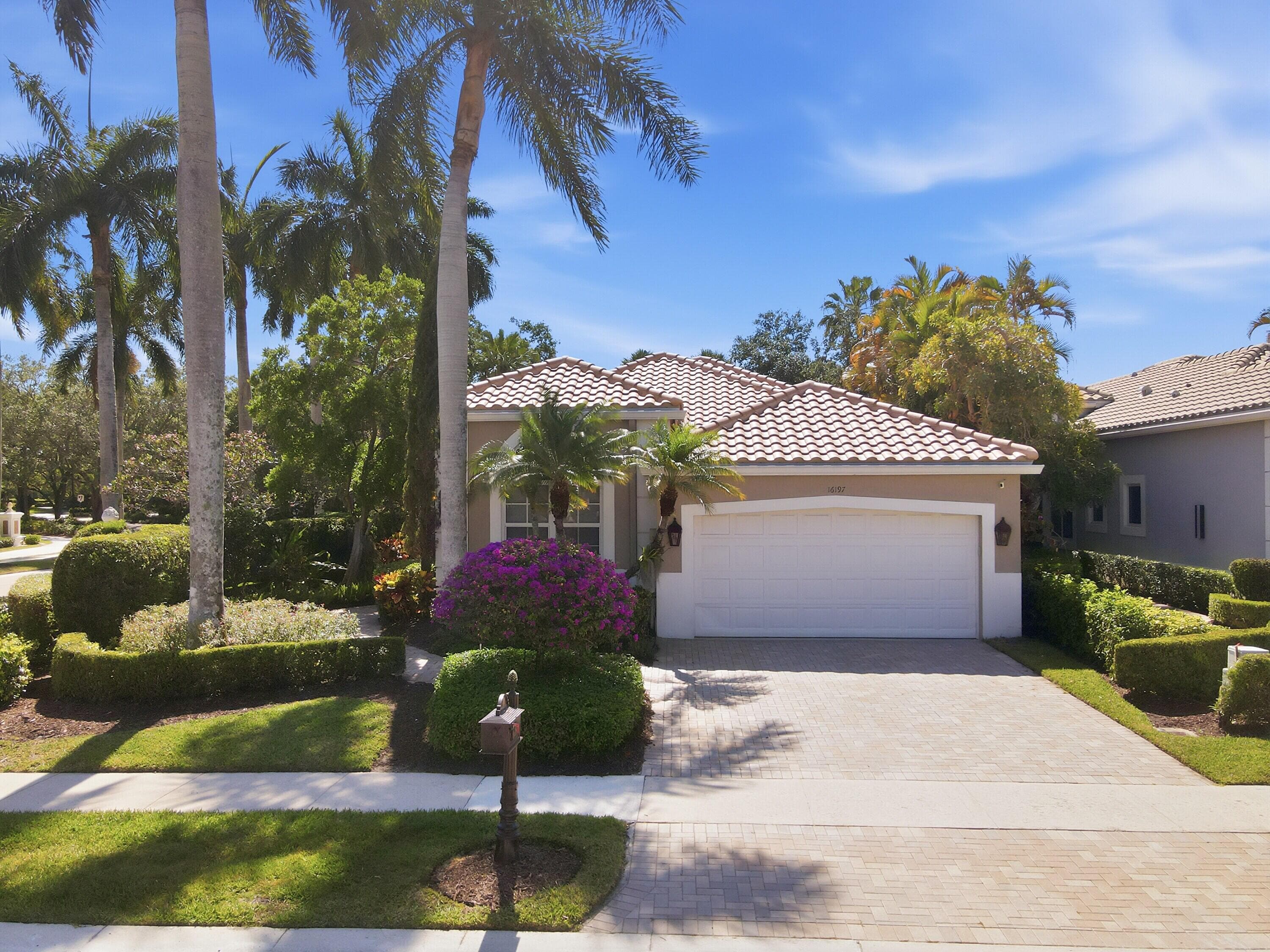 16197 Villa Vizcaya Place, Delray Beach, FL 33446 38