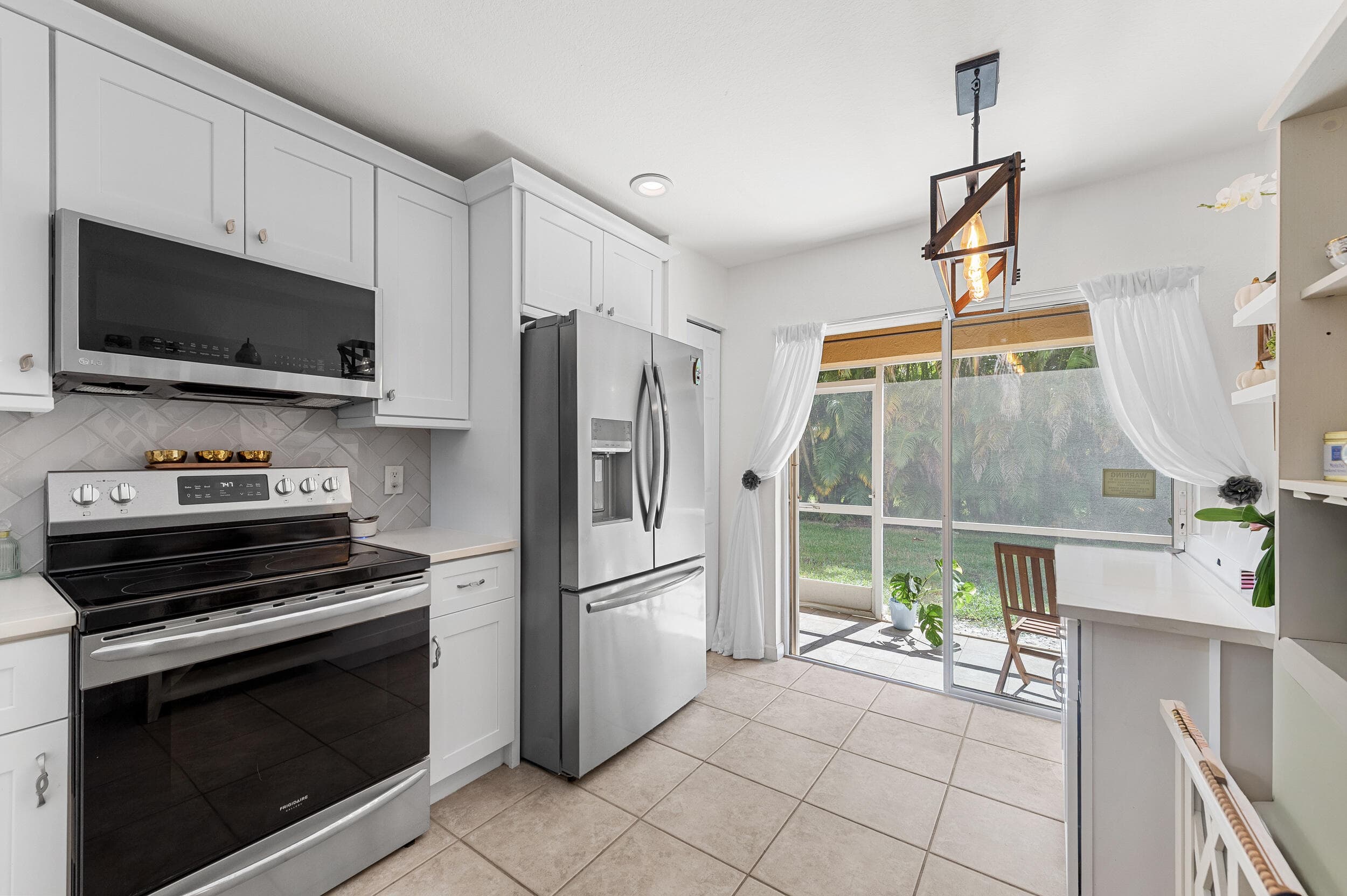 6148 Eaton Street, West Palm Beach, FL 33411 19