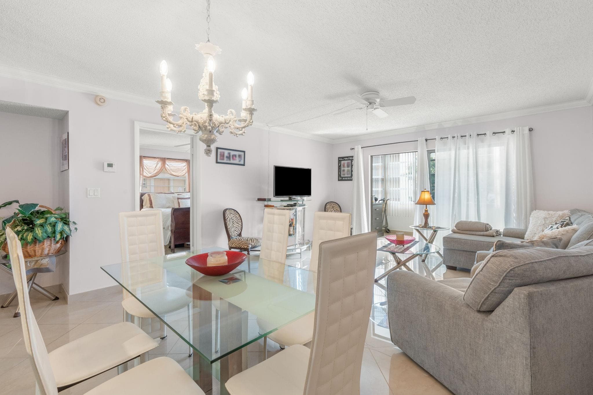 4191 NW 41st Street 214, Lauderdale Lakes, FL 33319 6
