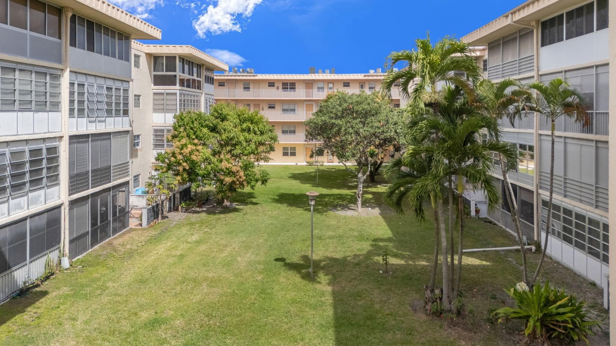 4191 NW 41st Street 214, Lauderdale Lakes, FL 33319 28