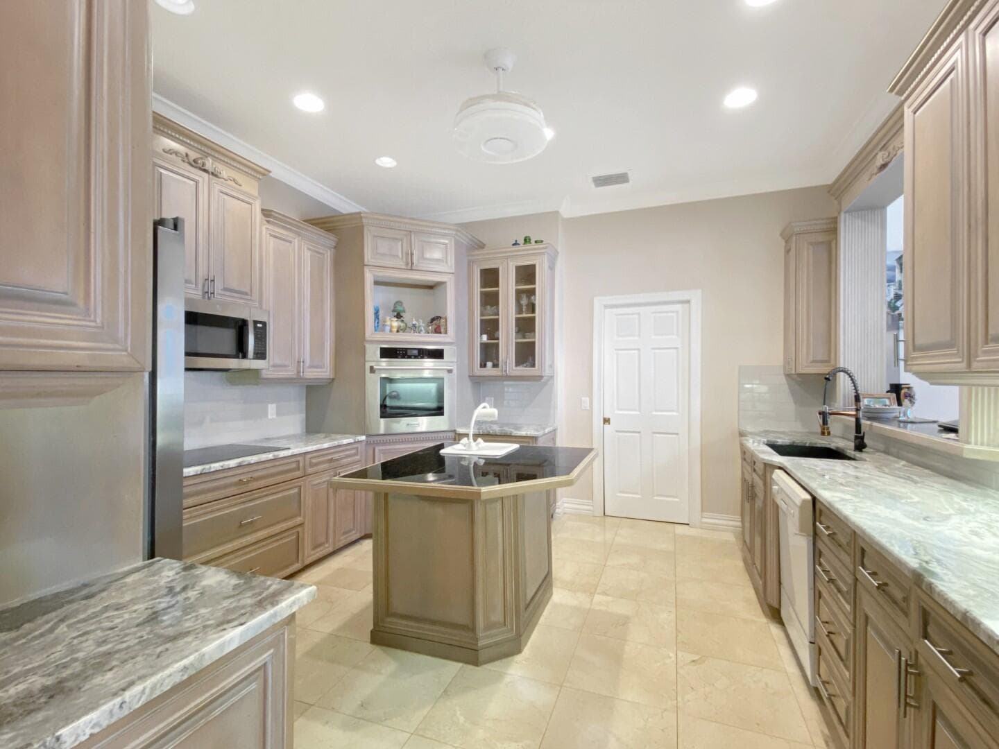 8327 S Hwy A1a, Melbourne Beach, FL 32951 19