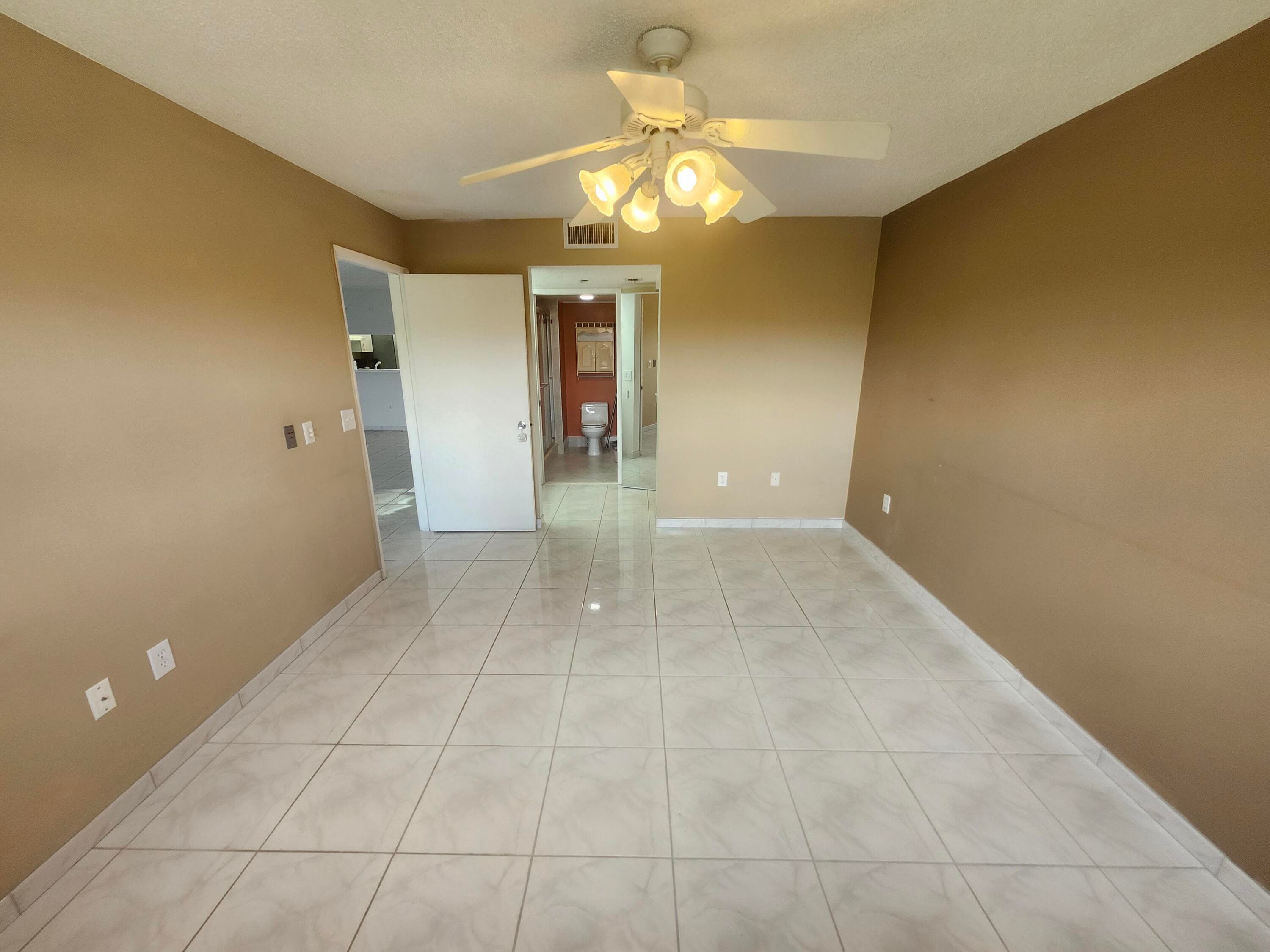 601 SW 142nd Avenue SW 413 Q, Pembroke Pines, FL 33027 14