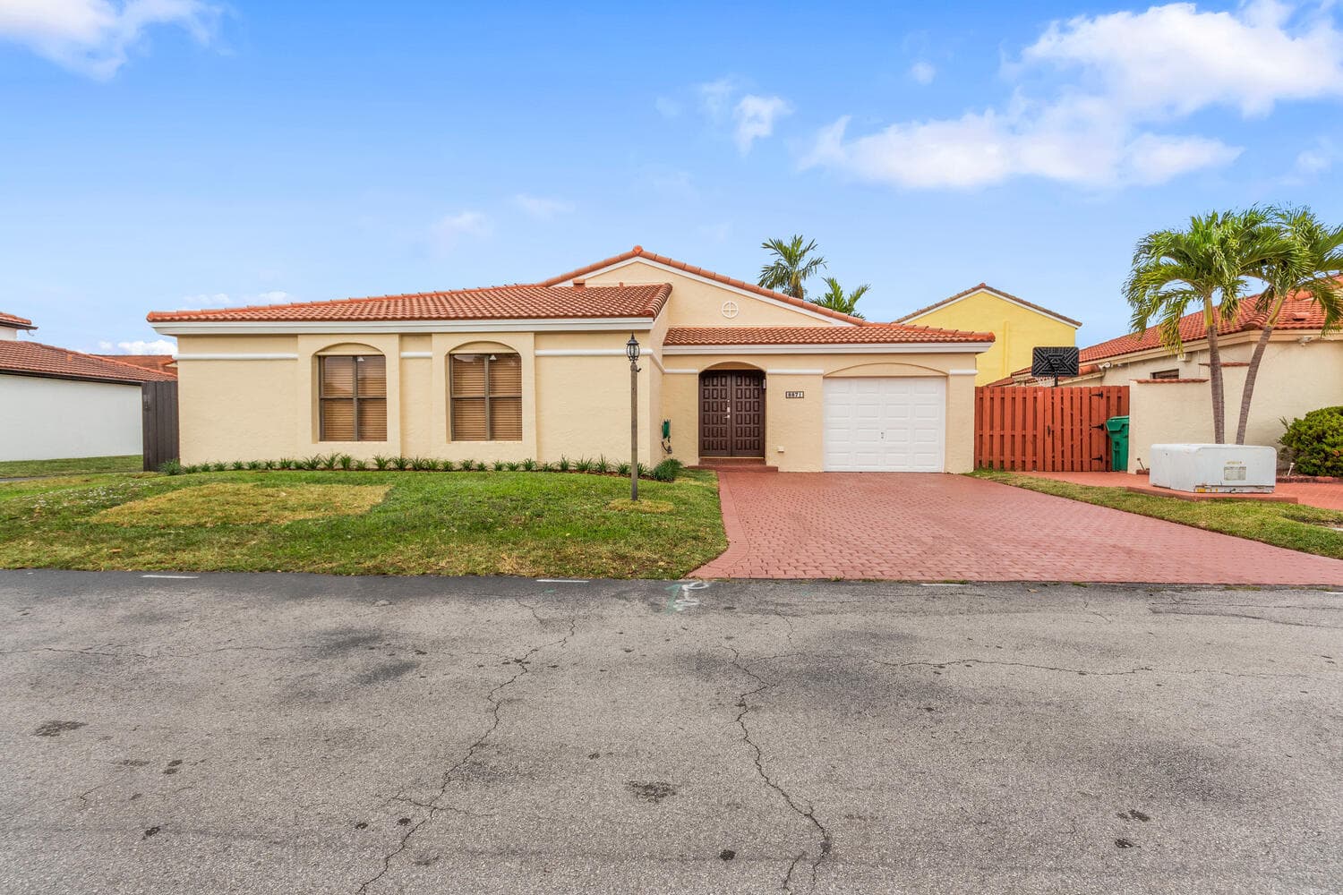 8871 SW 6th Street, Miami, FL 33174 2