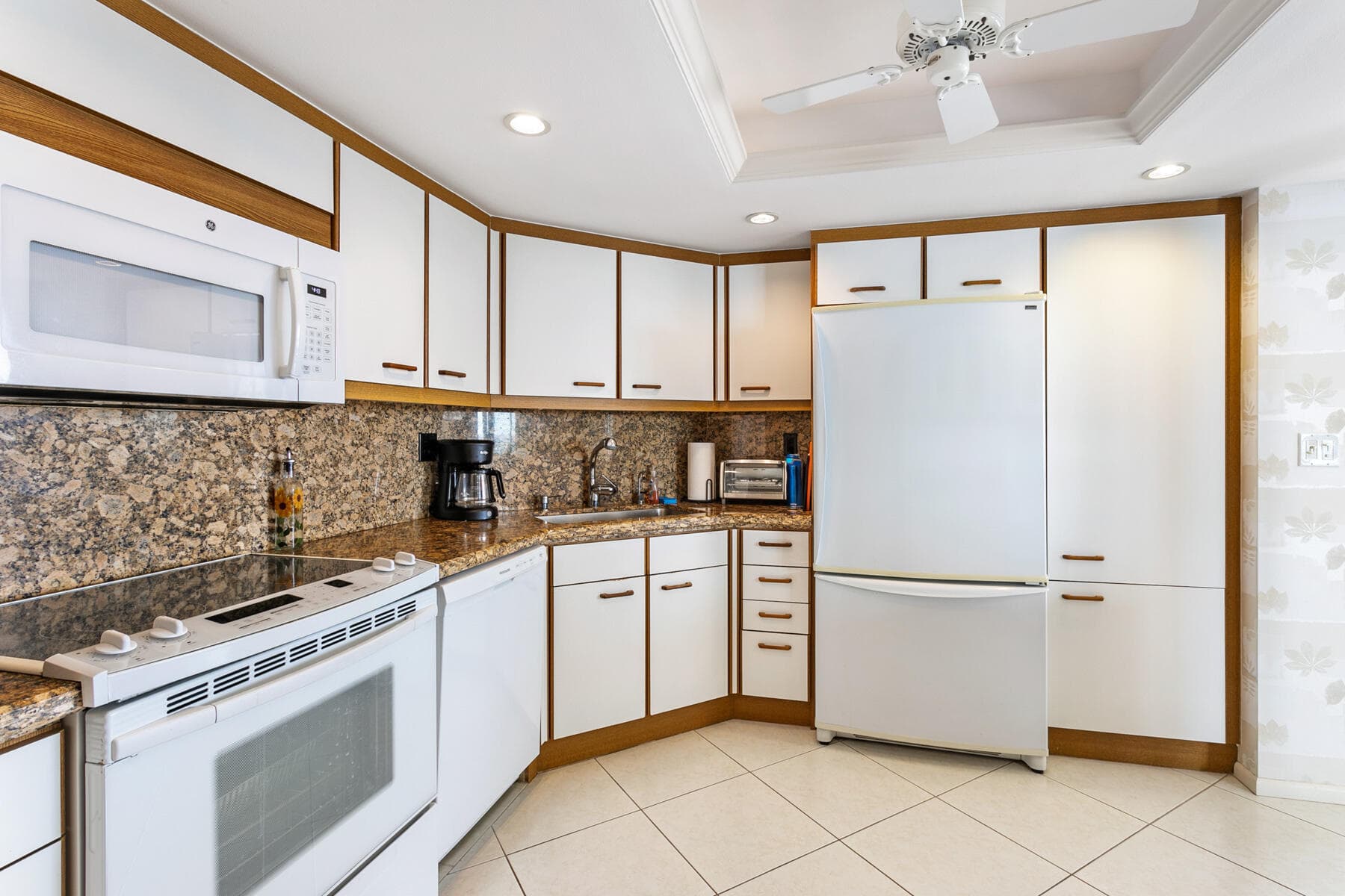 5070 N Ocean Drive 21c, Singer Island, FL 33404 10