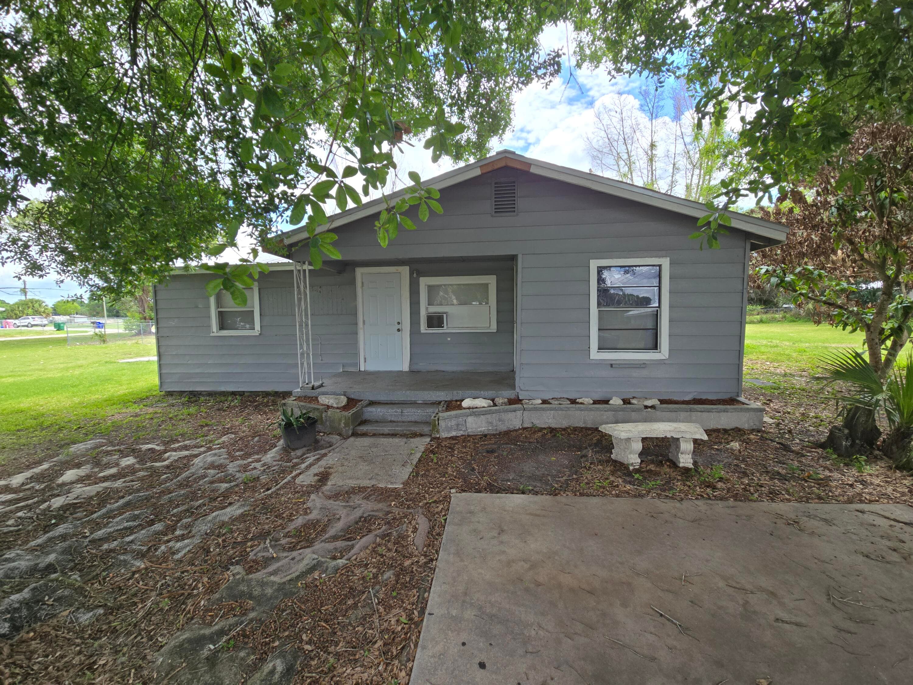 408 NW 10th Avenue, Okeechobee, FL 34974 4