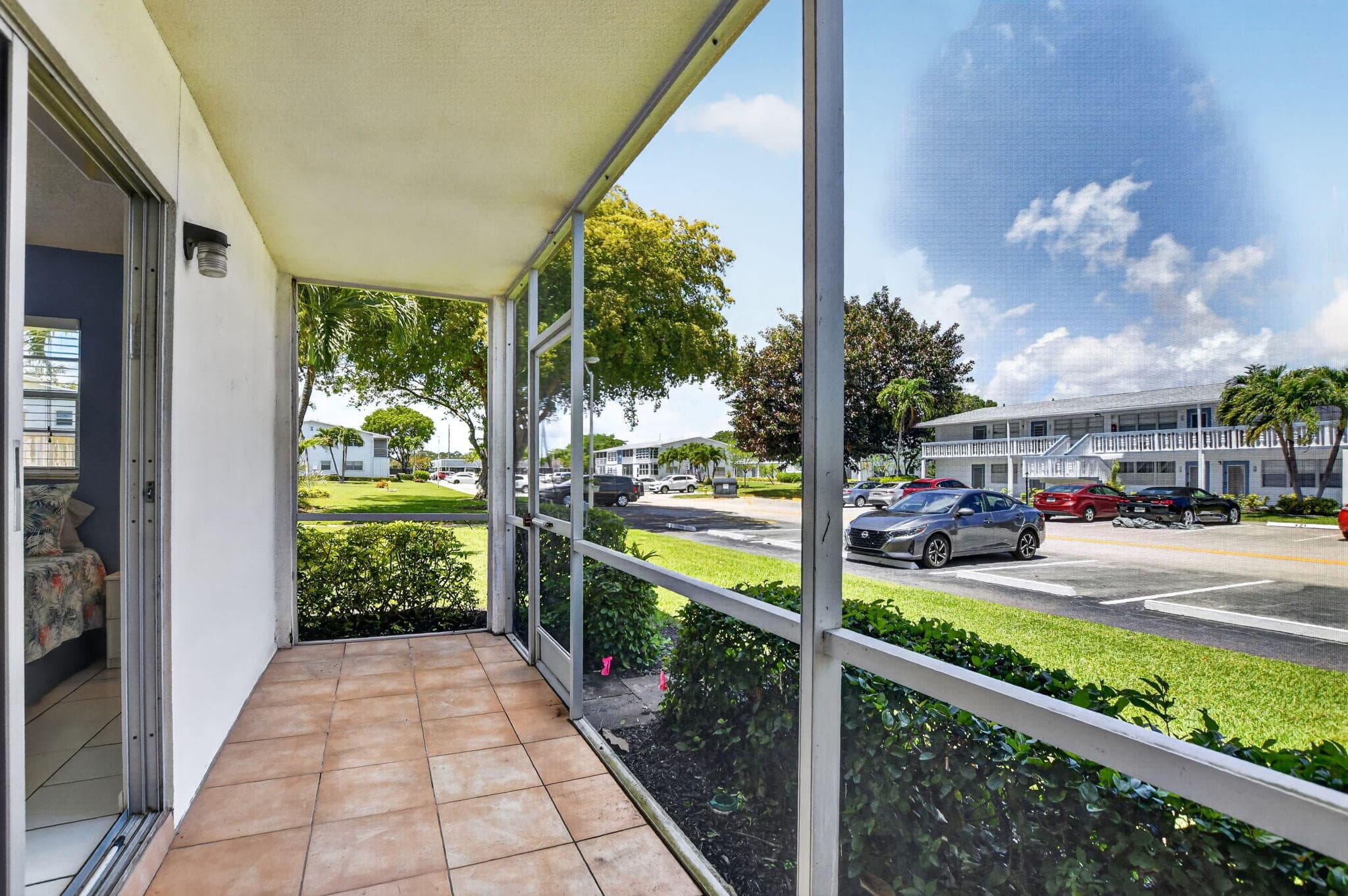 492 W Tilford W, Deerfield Beach, FL 33442 21