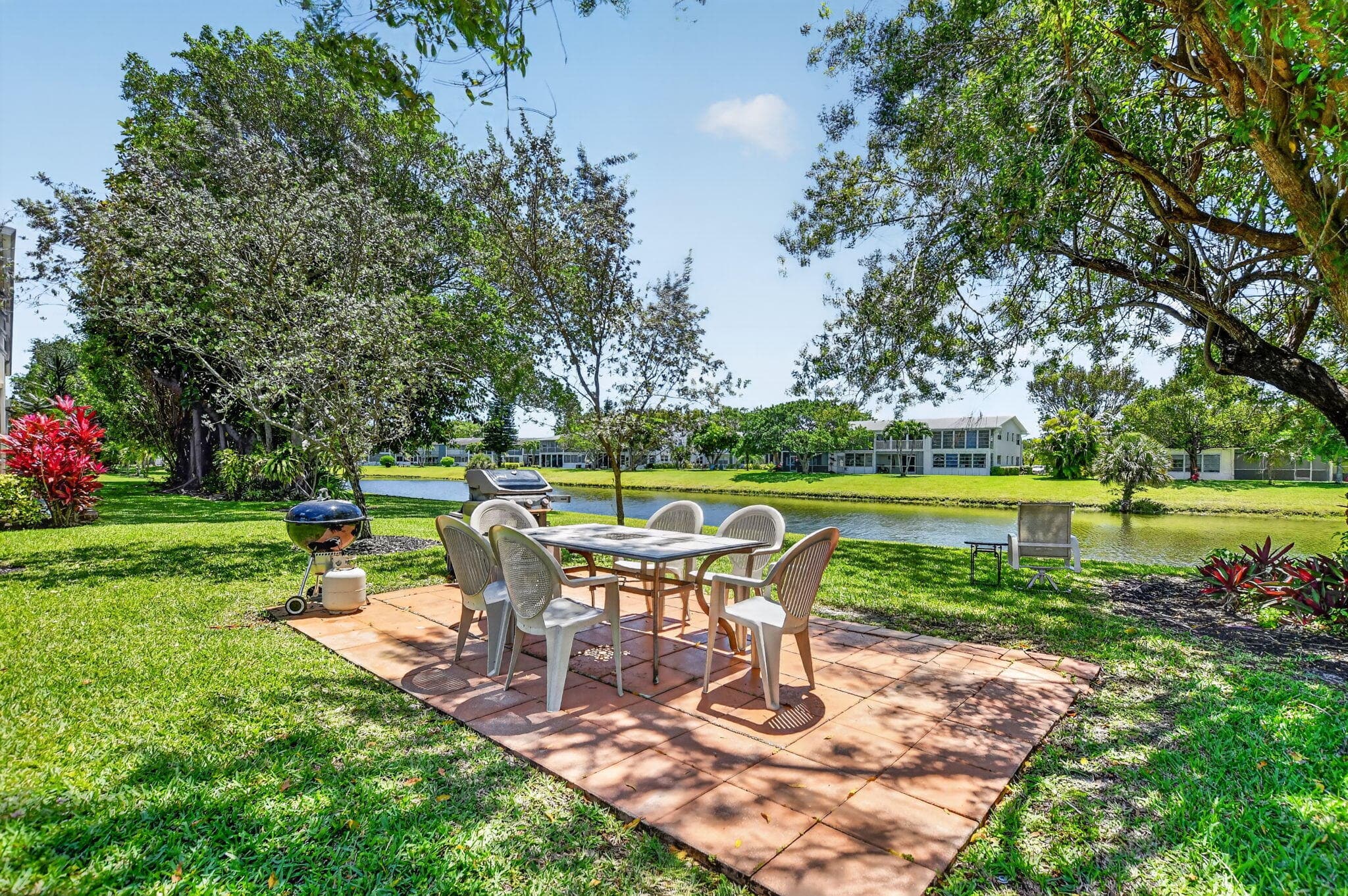 492 W Tilford W, Deerfield Beach, FL 33442 32