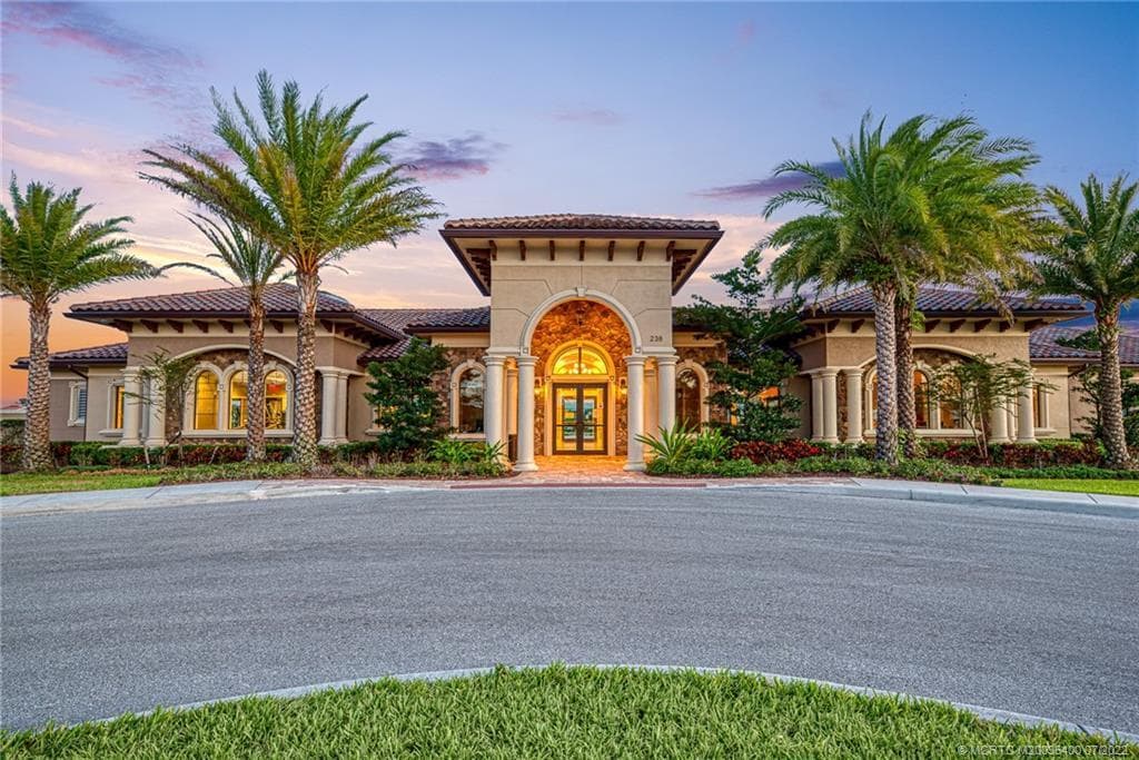 221 SE Longview Drive, Port St. Lucie, FL 34984 41