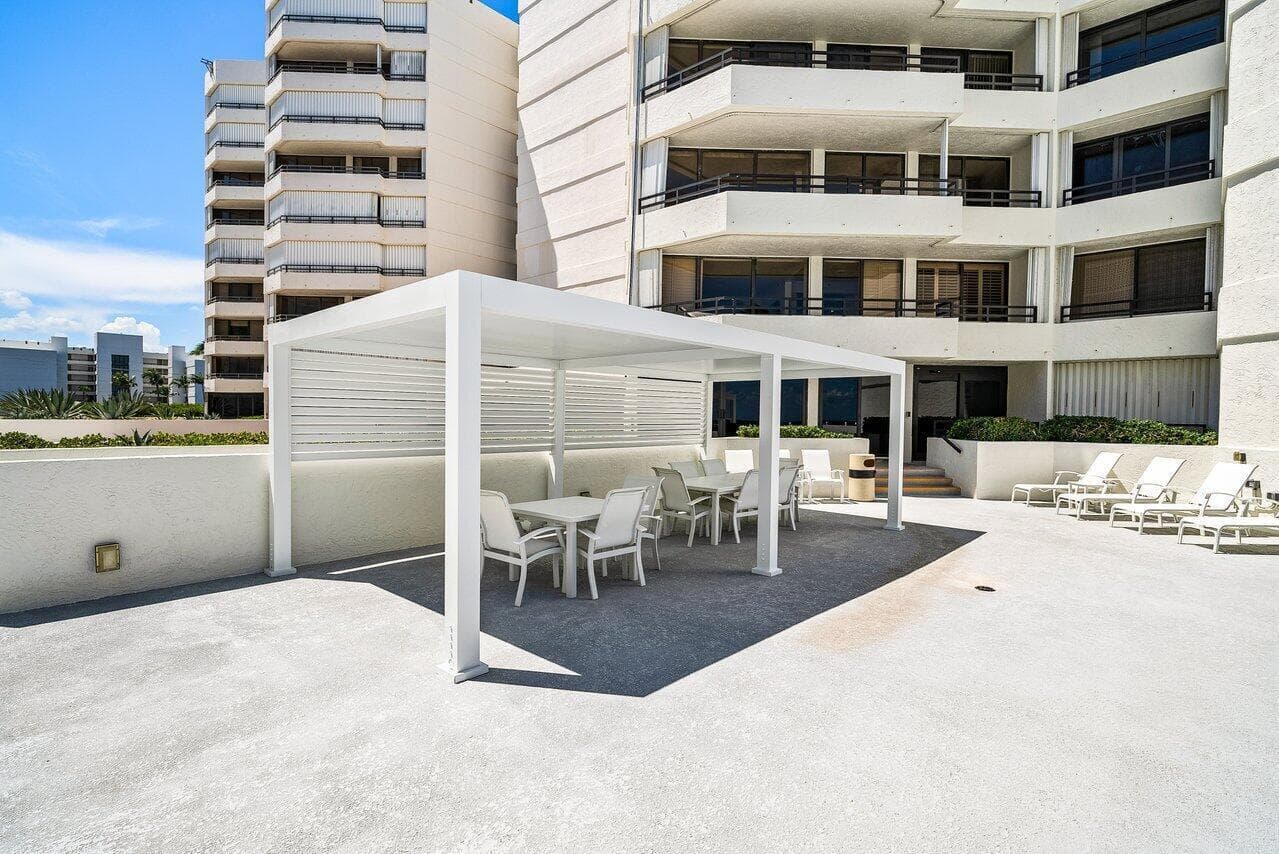 3560 S Ocean Boulevard 809, South Palm Beach, FL 33480 30