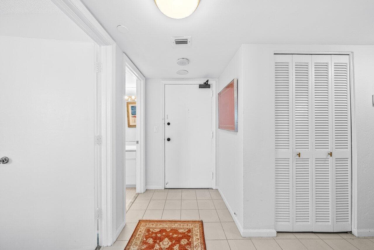 3560 S Ocean Boulevard 809, South Palm Beach, FL 33480 3