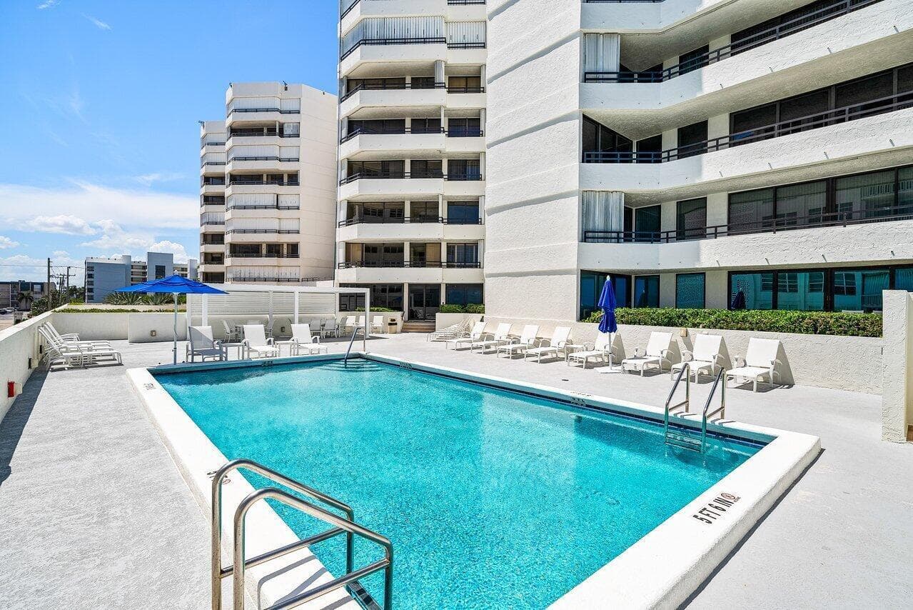 3560 S Ocean Boulevard 809, South Palm Beach, FL 33480 29