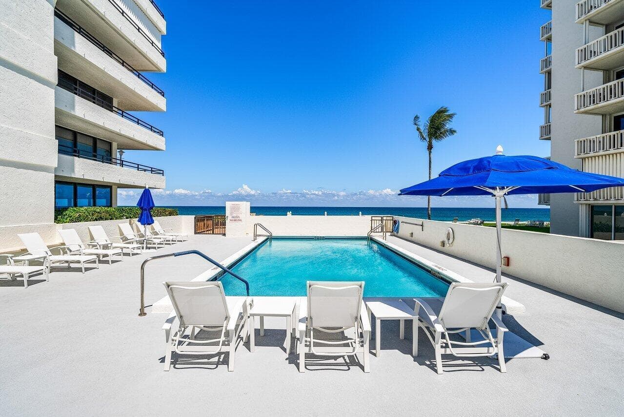 3560 S Ocean Boulevard 809, South Palm Beach, FL 33480 30