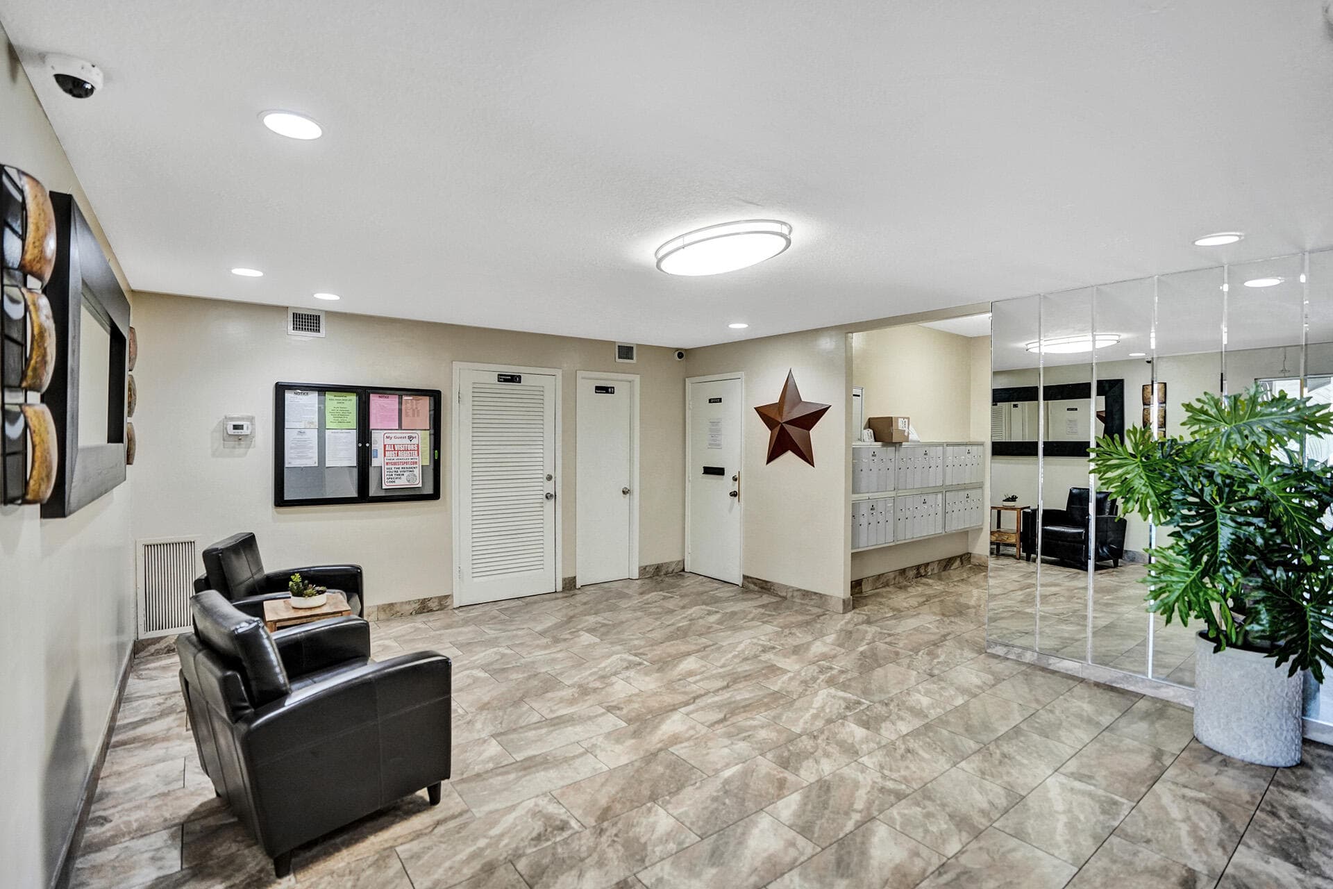 1811 Jefferson Street 404, Hollywood, FL 33020 23