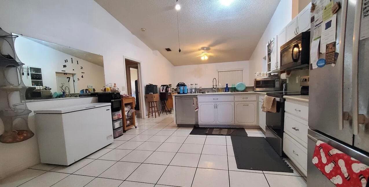 3004 SE Suntan Court Court SE, Palm Bay, FL 32909 5