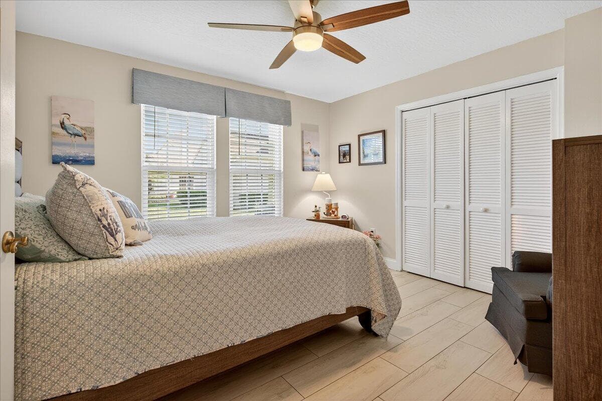 1827 Aynsley Way 4, Vero Beach, FL 32966 13
