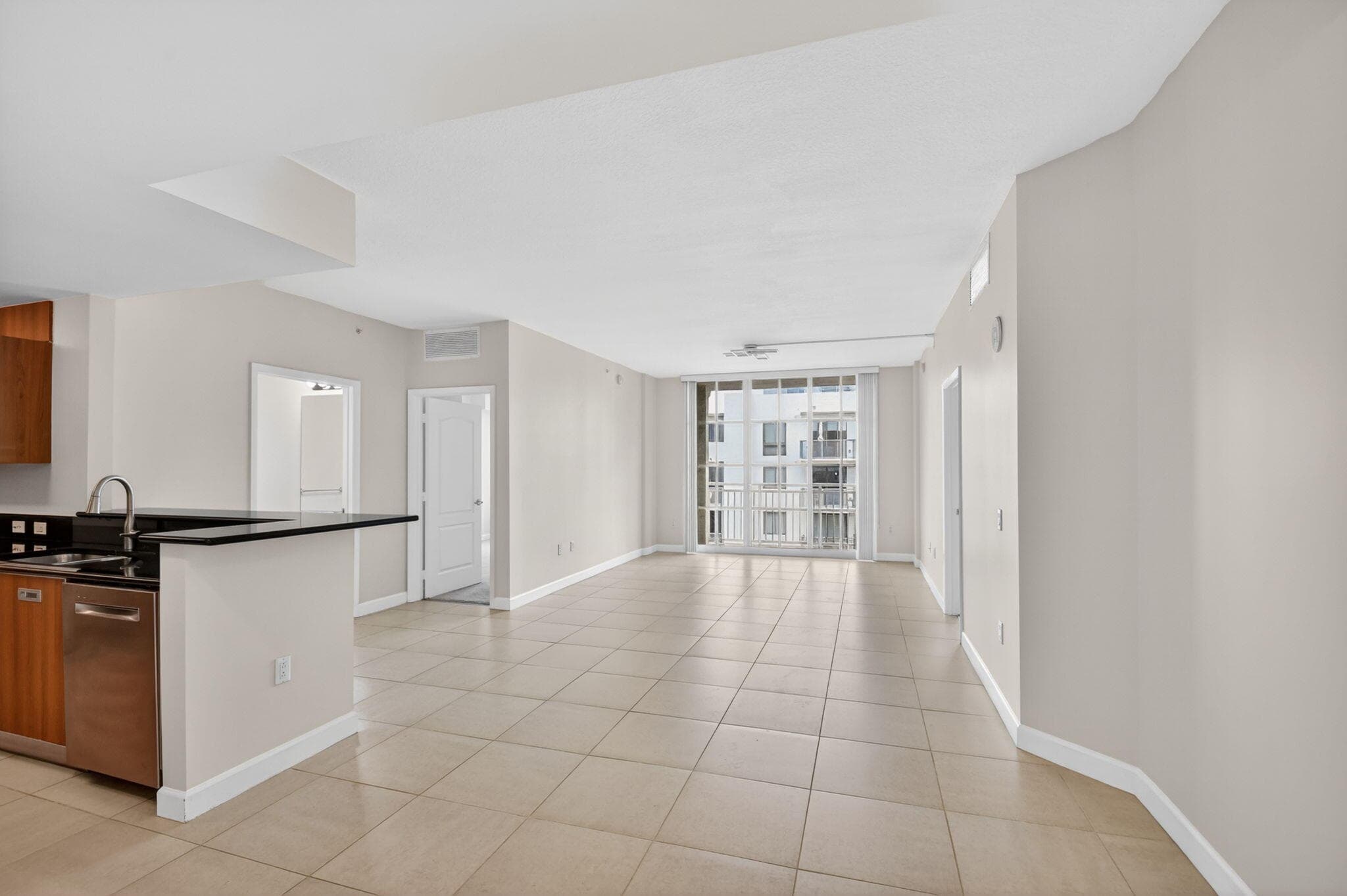 410 Evernia Street 630, West Palm Beach, FL 33401 3