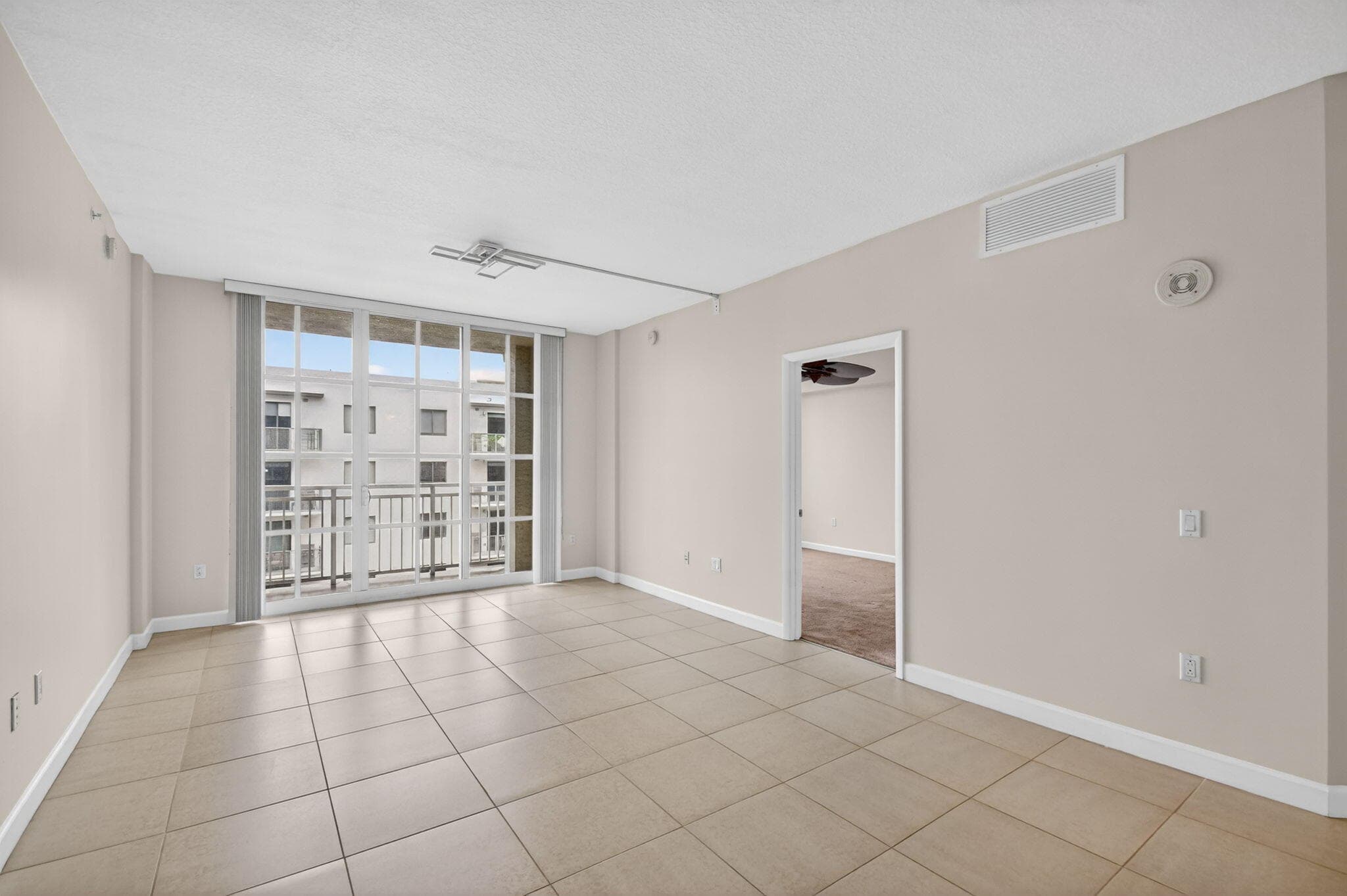 410 Evernia Street 630, West Palm Beach, FL 33401 13