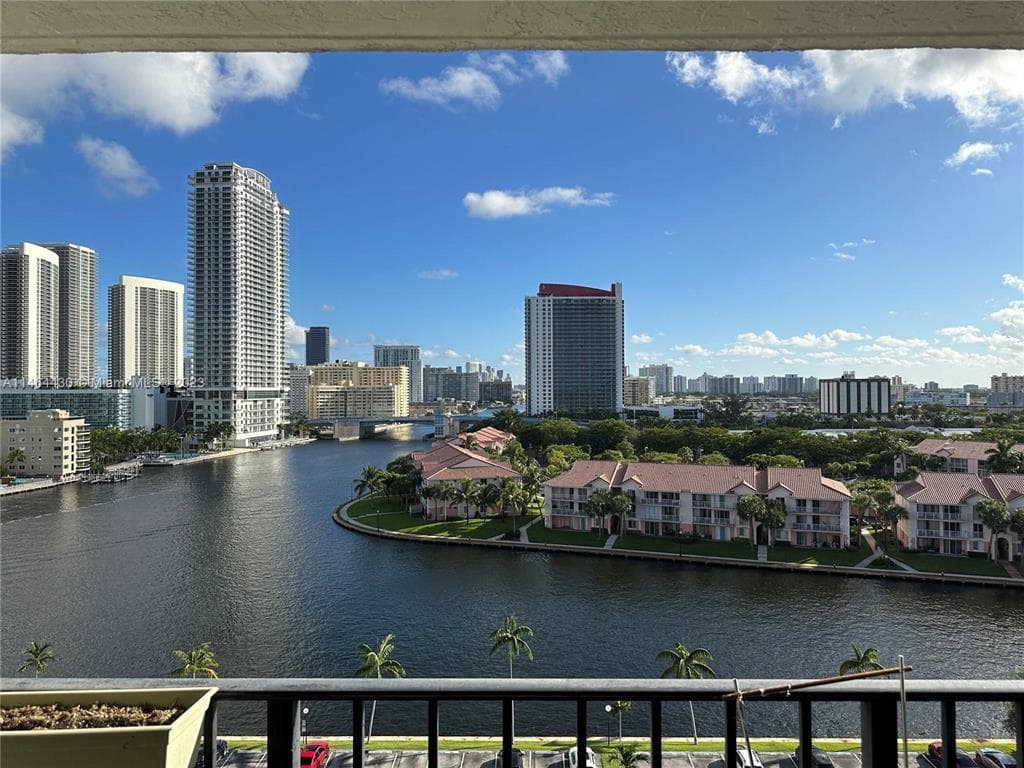 200 Leslie Drive 1128, Hallandale Beach, FL 33009 4