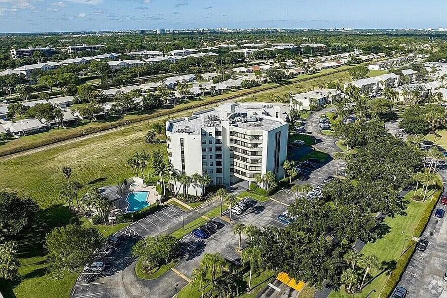 6463 La Costa Drive 105, Boca Raton, FL 33433 2