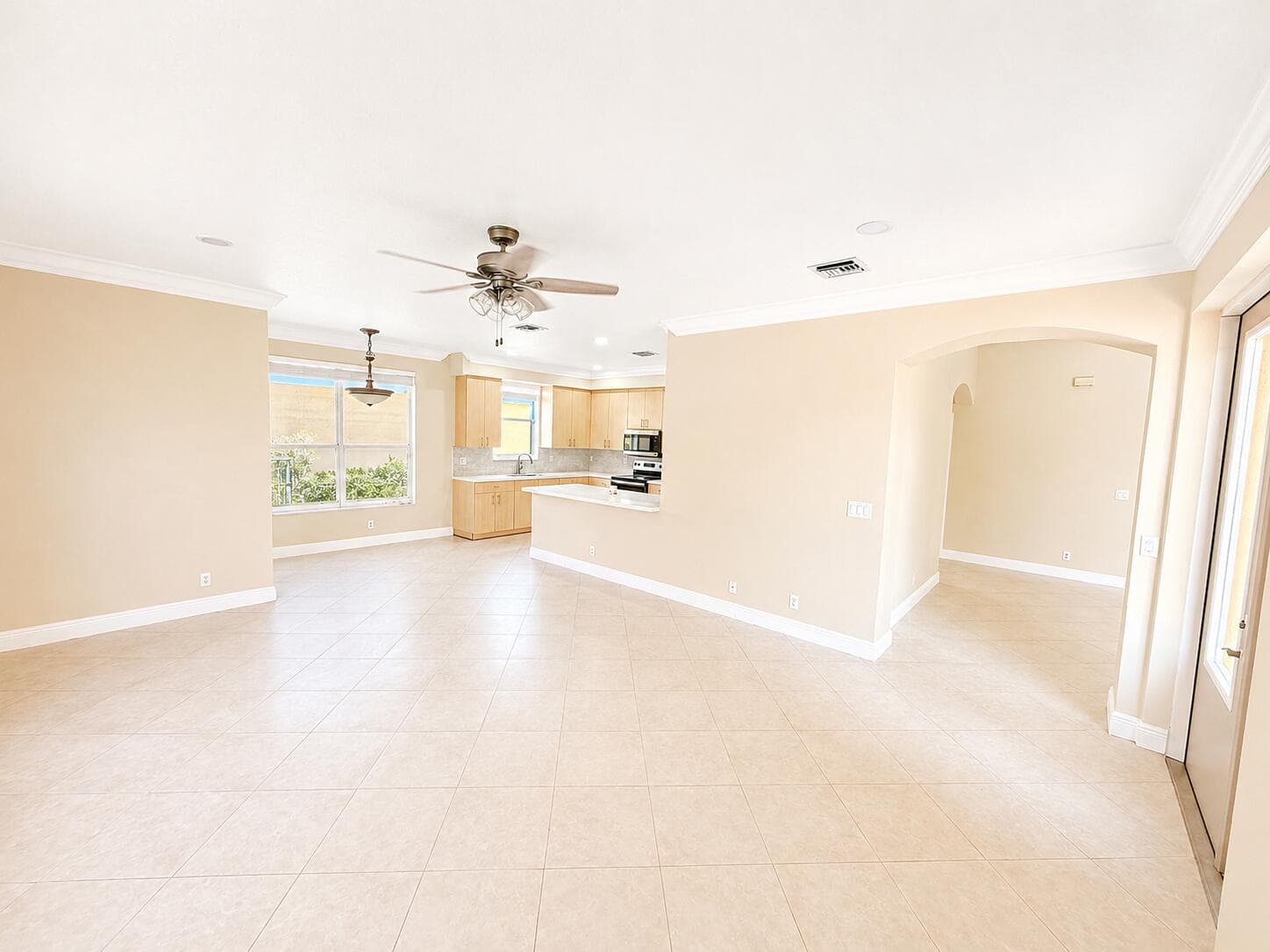 740 SW 191st Avenue, Pembroke Pines, FL 33029 10