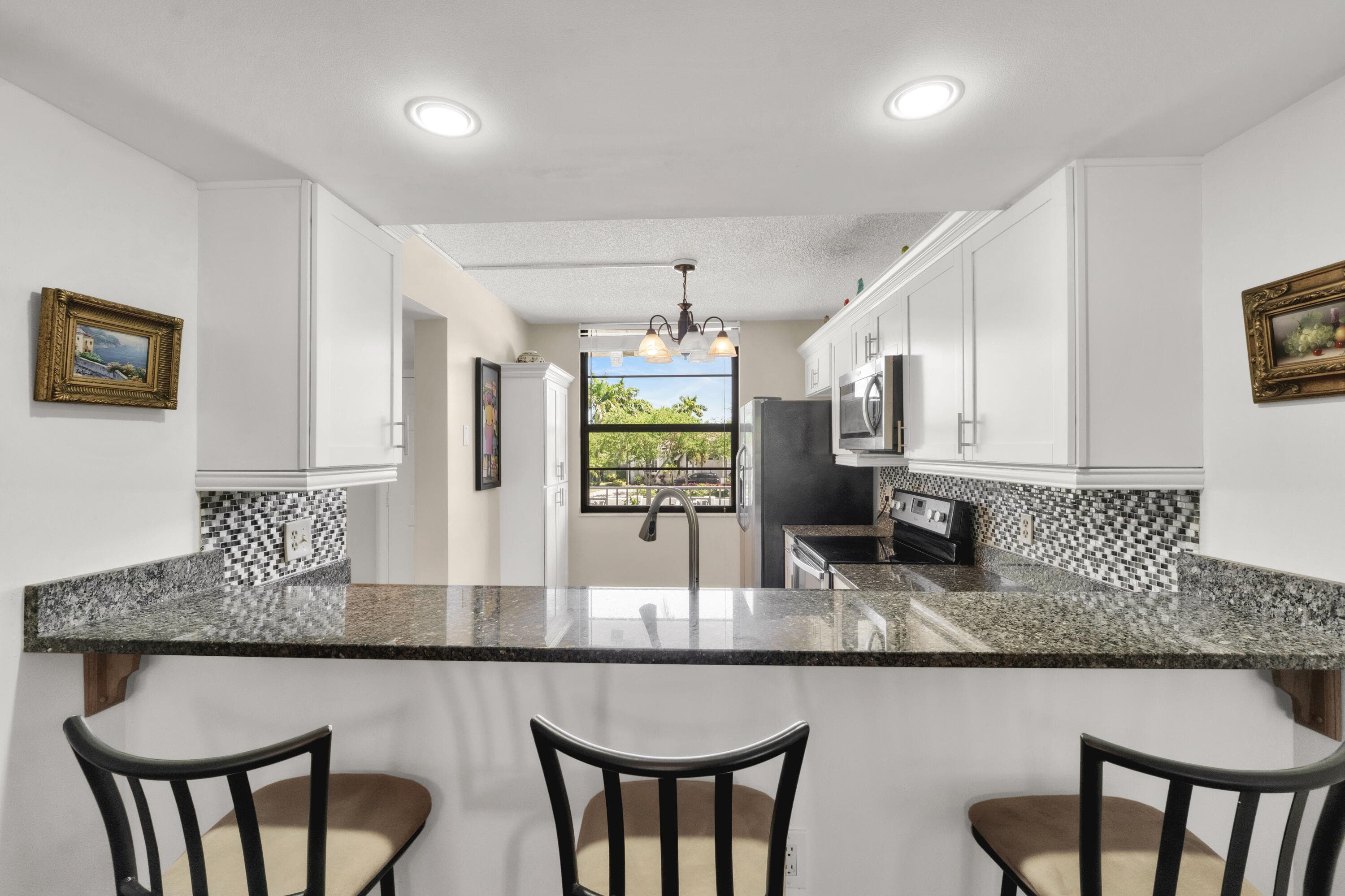 3716 Whitehall Drive 202, West Palm Beach, FL 33401 12