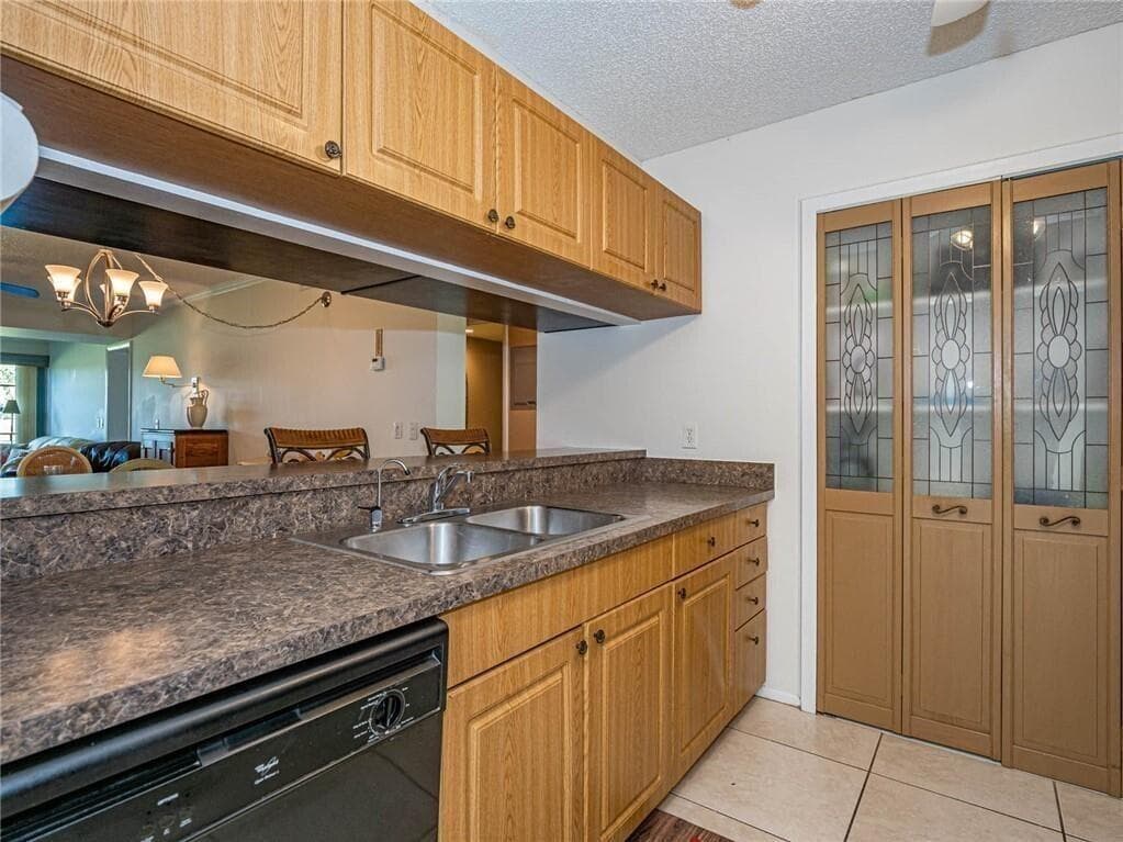32 Plantation Drive 103, Vero Beach, FL 32966 11