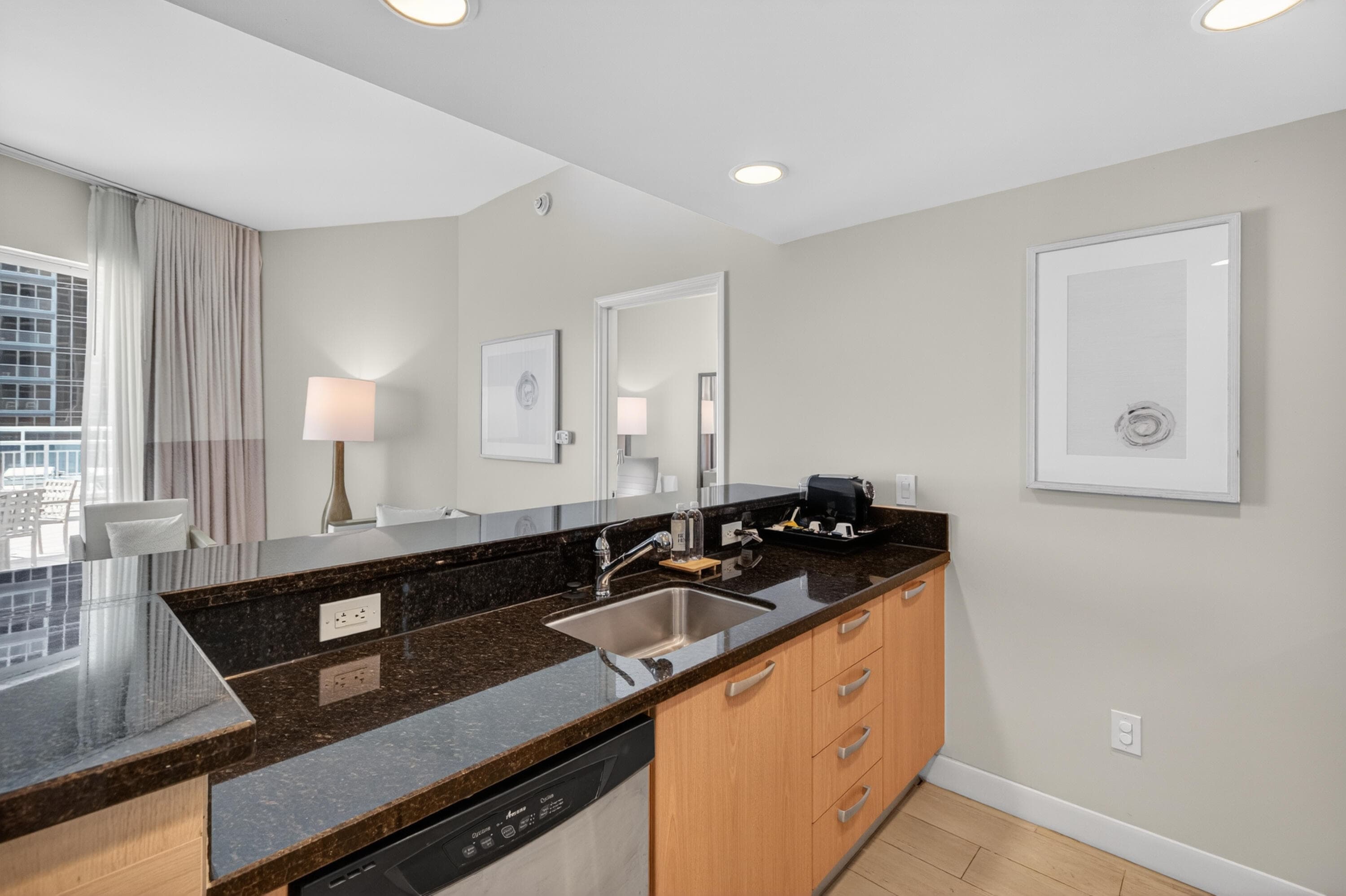 505 N Fort Lauderdale Beach Boulevard 605, Fort Lauderdale, FL 33304 25
