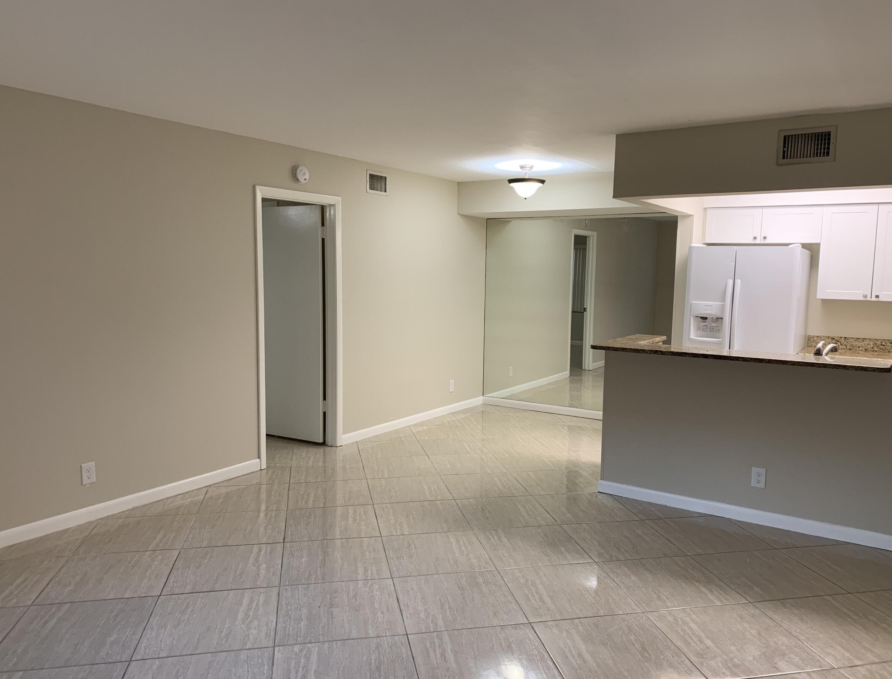 7250 Golf Colony Court 104, Lake Worth, FL 33467