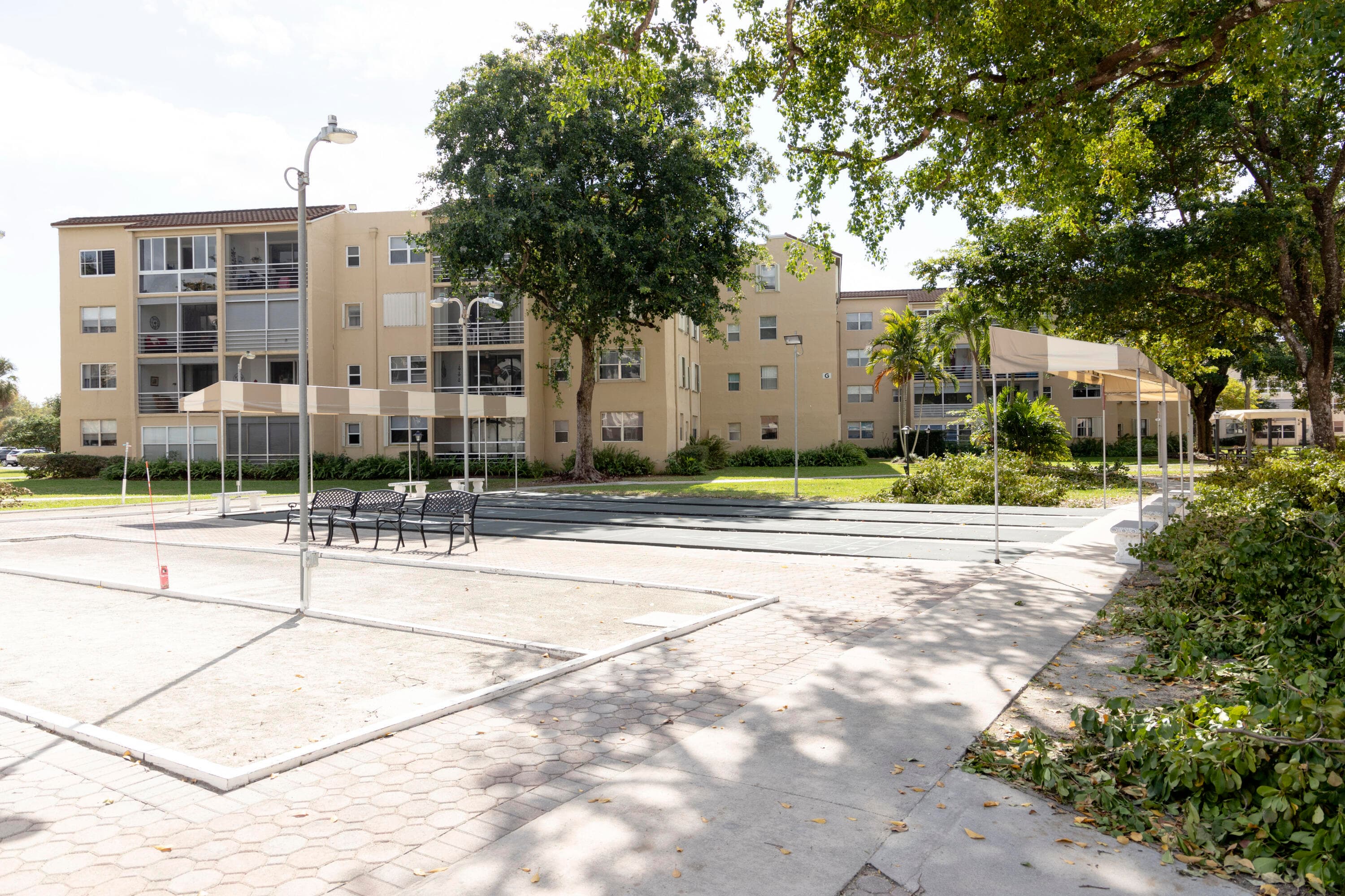 2851 Somerset Drive 116 E, Lauderdale Lakes, FL 33311 26