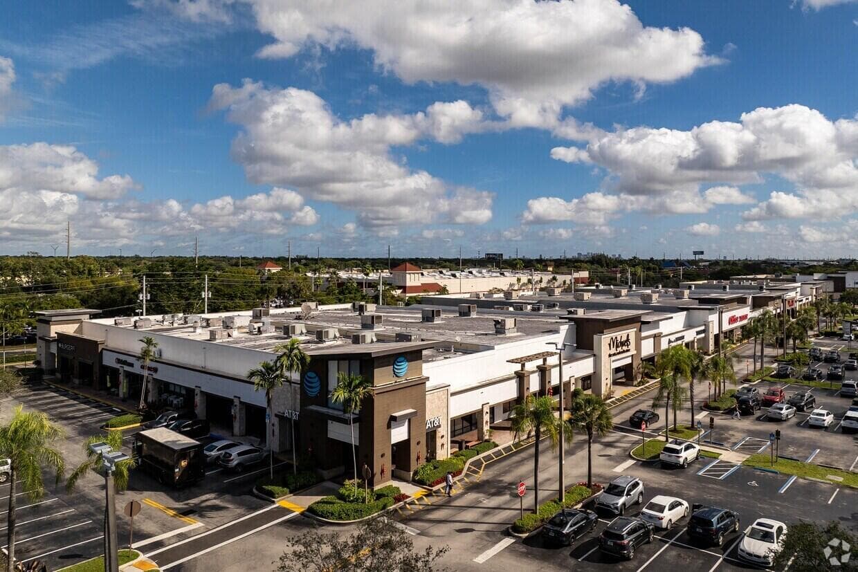 2054 S University Drive, Davie, FL 33324 6